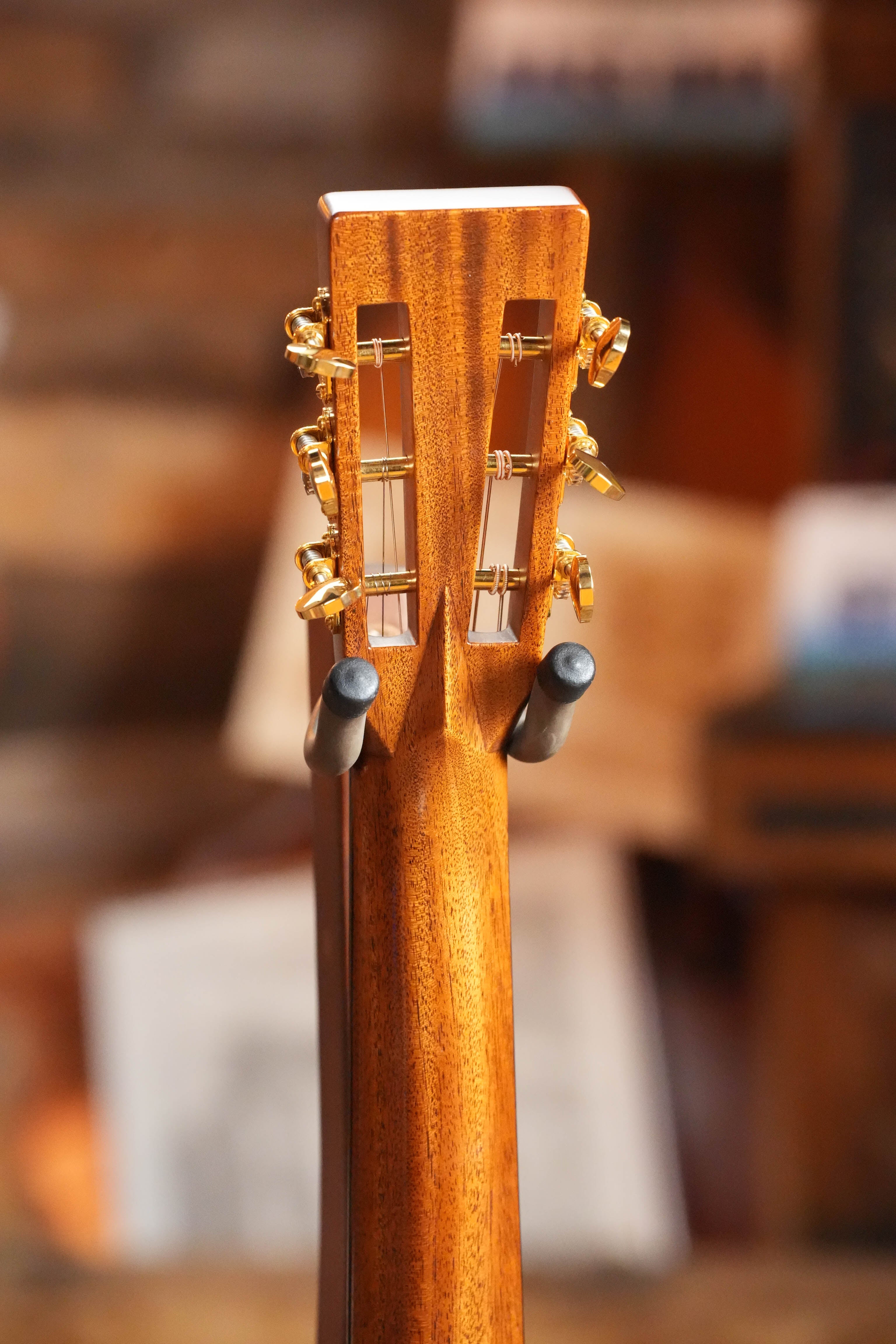 (Used) Martin OO12-28 Modern Deluxe VTS Spruce/East Indian Rosewood OO Acoustic Guitar #9059