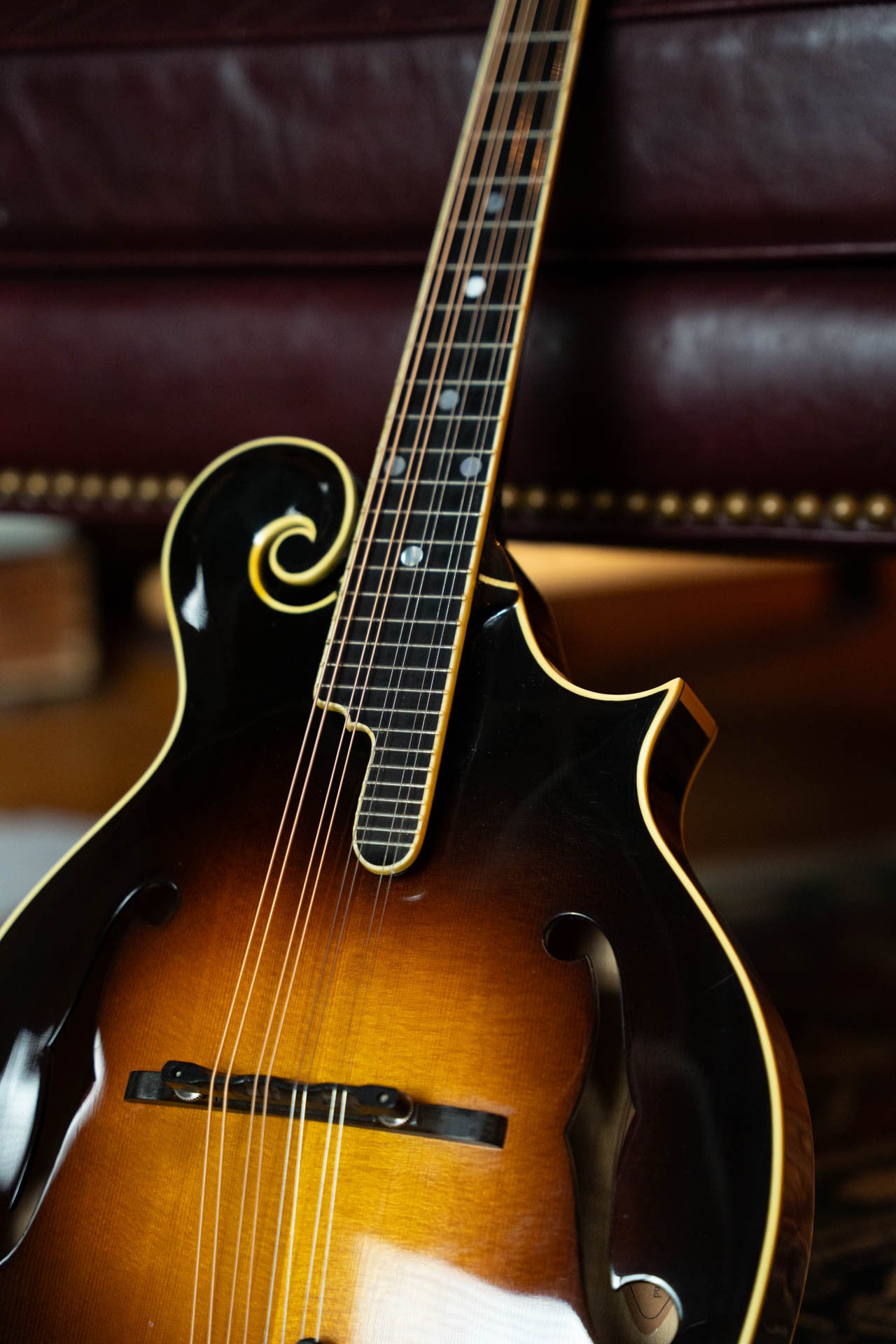 (Used) October 1993 Gibson Certified Authentic Bill Monroe F-Style Mandolin