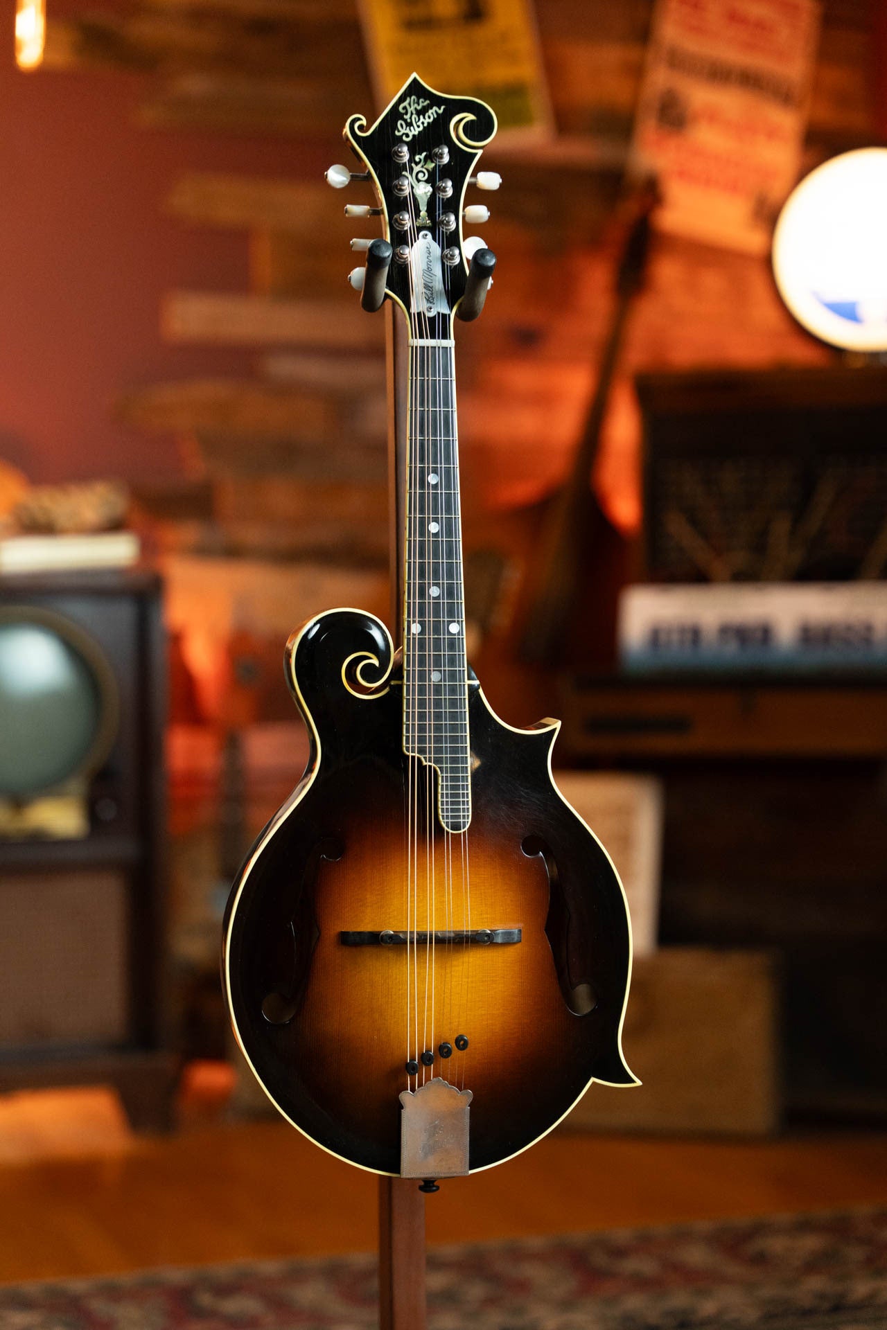 (Used) October 1993 Gibson Certified Authentic Bill Monroe F-Style Mandolin