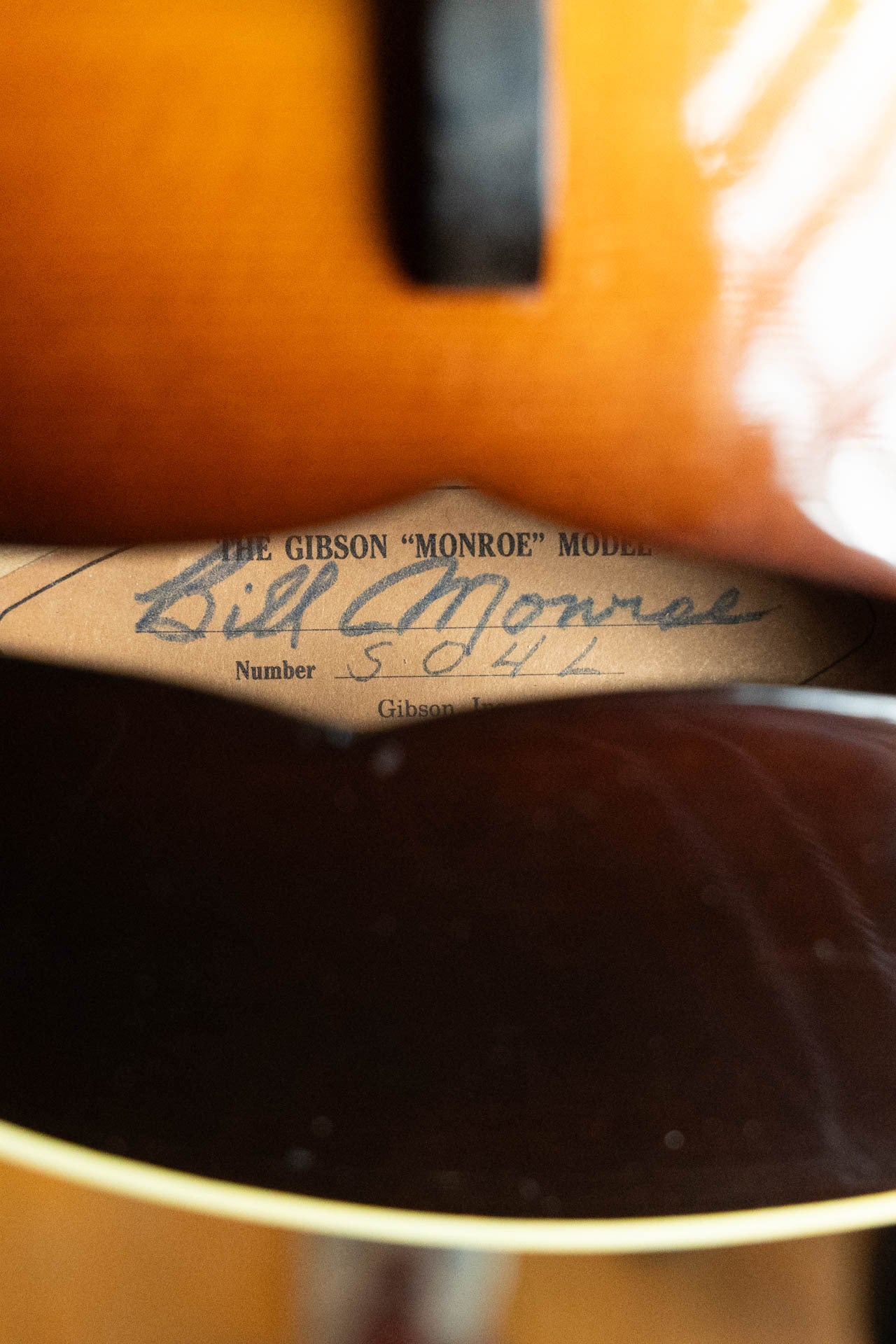 (Used) October 1993 Gibson Certified Authentic Bill Monroe F-Style Mandolin