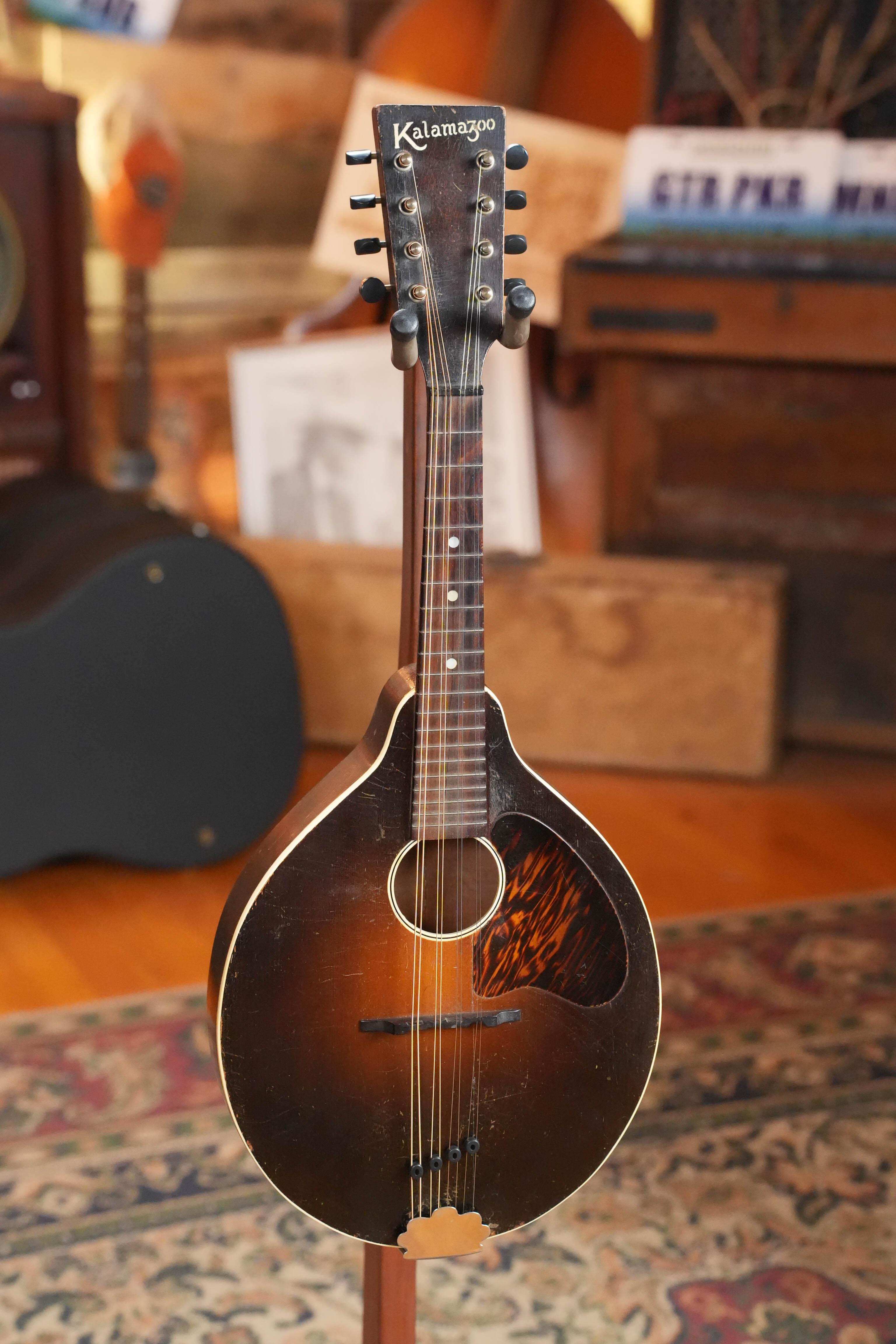 (Used) Vintage 1930s Kalamazoo (Gibson-Made) KM-11 Spruce/Mahogany Dark Sunburst Flat-Top Mandolin #658