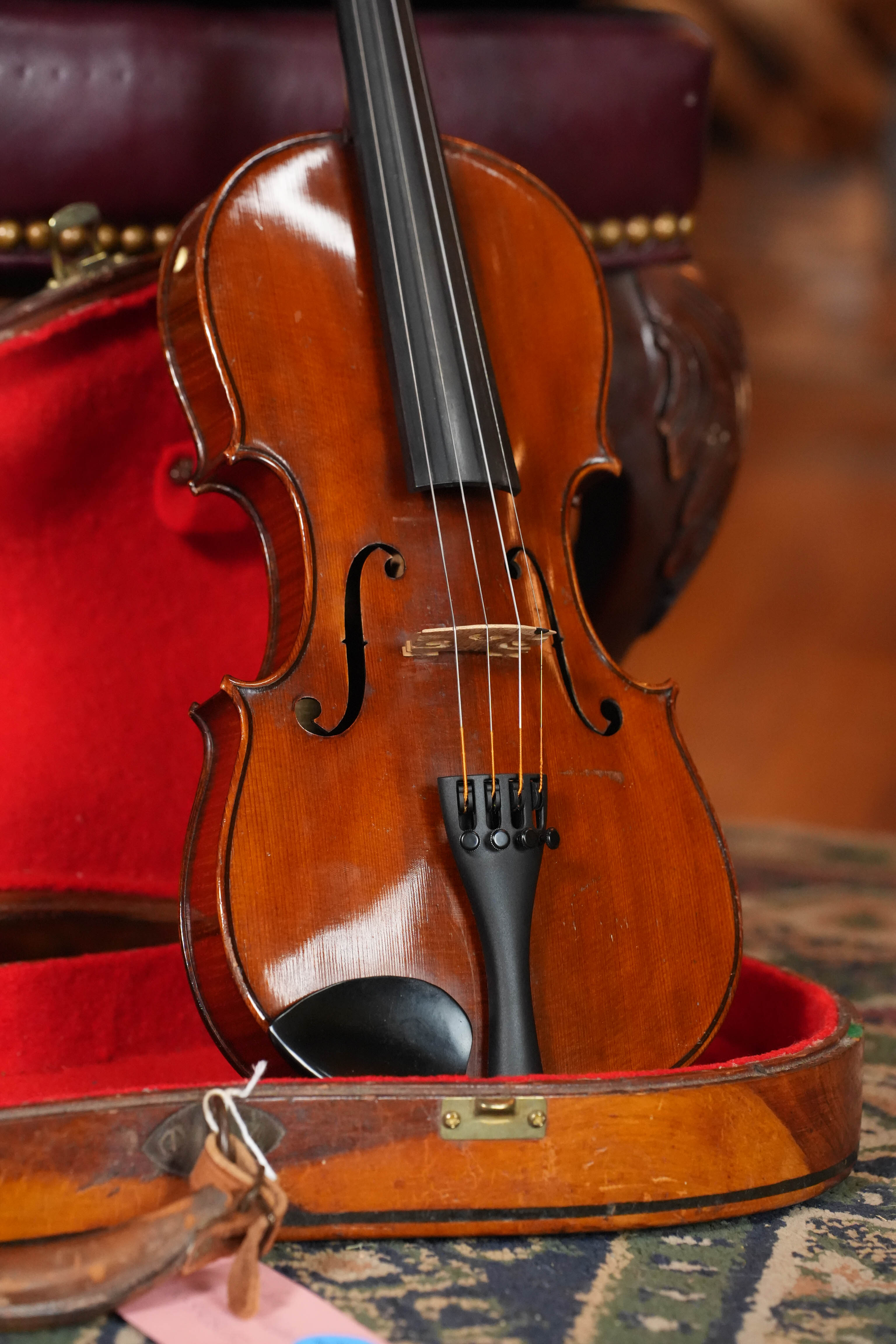 (Used) Vintage 3/4 Size Student Violin w/ Hand-Carved Wooden Case