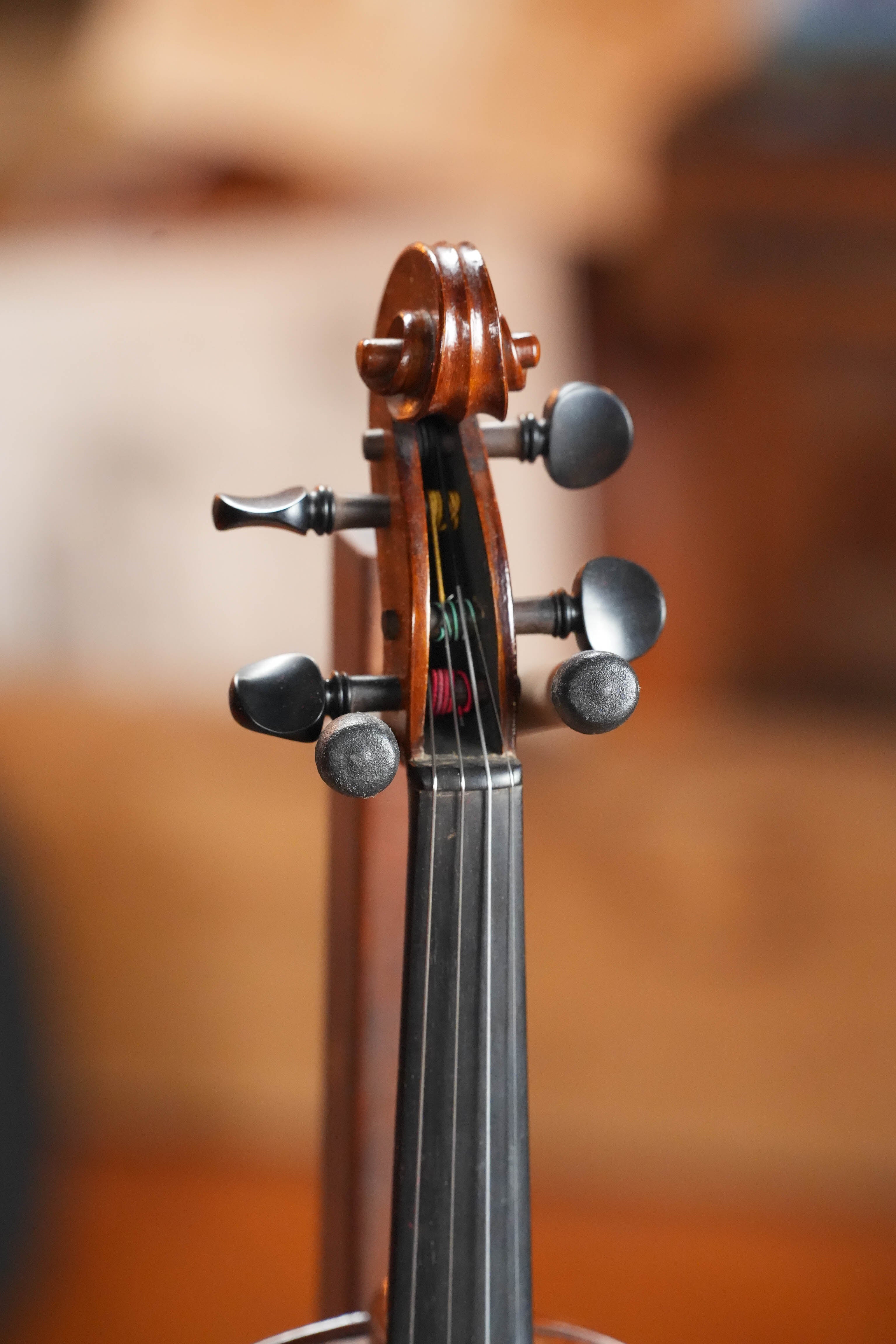(Used) Vintage 3/4 Size Student Violin w/ Hand-Carved Wooden Case