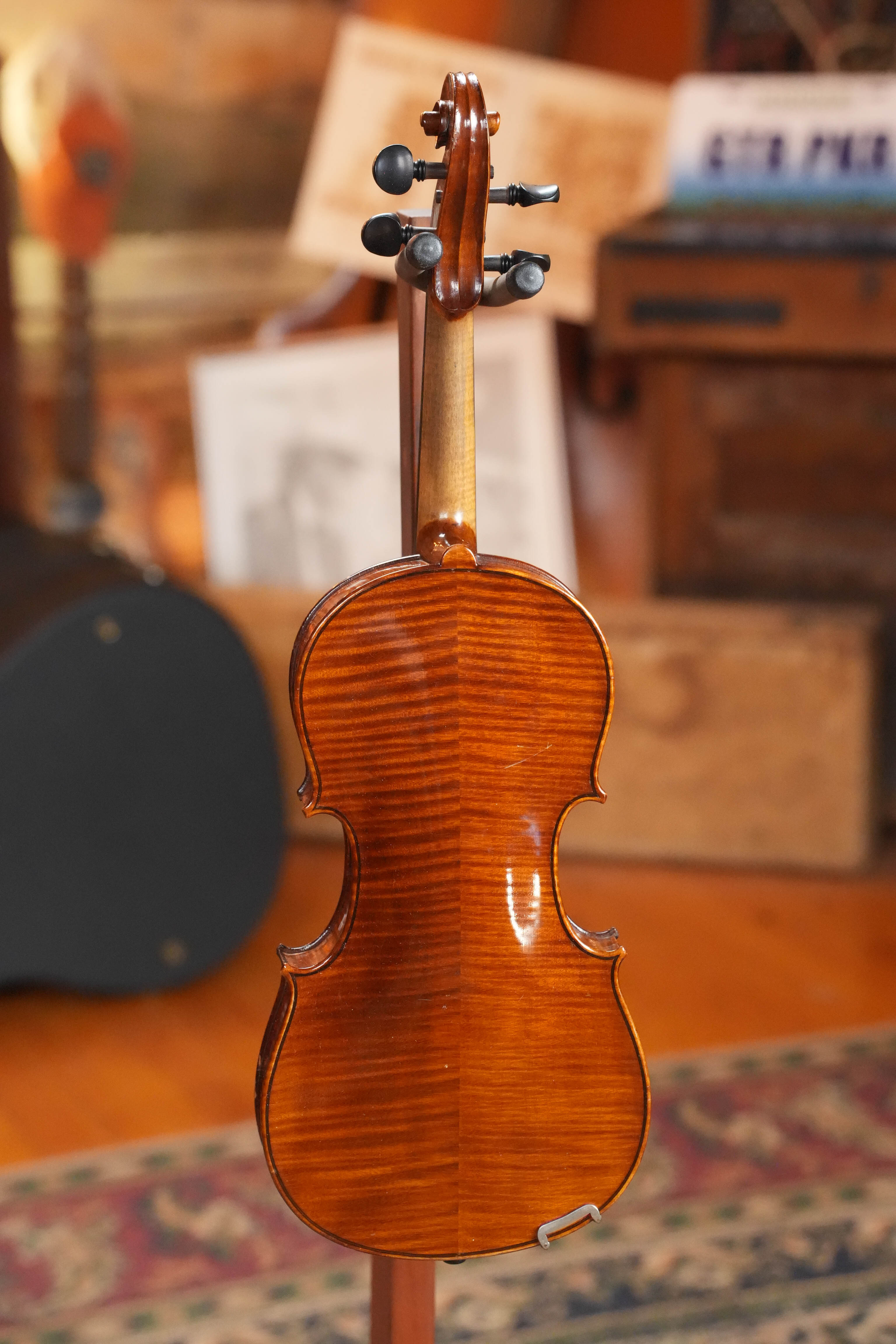 (Used) Vintage 3/4 Size Student Violin w/ Hand-Carved Wooden Case