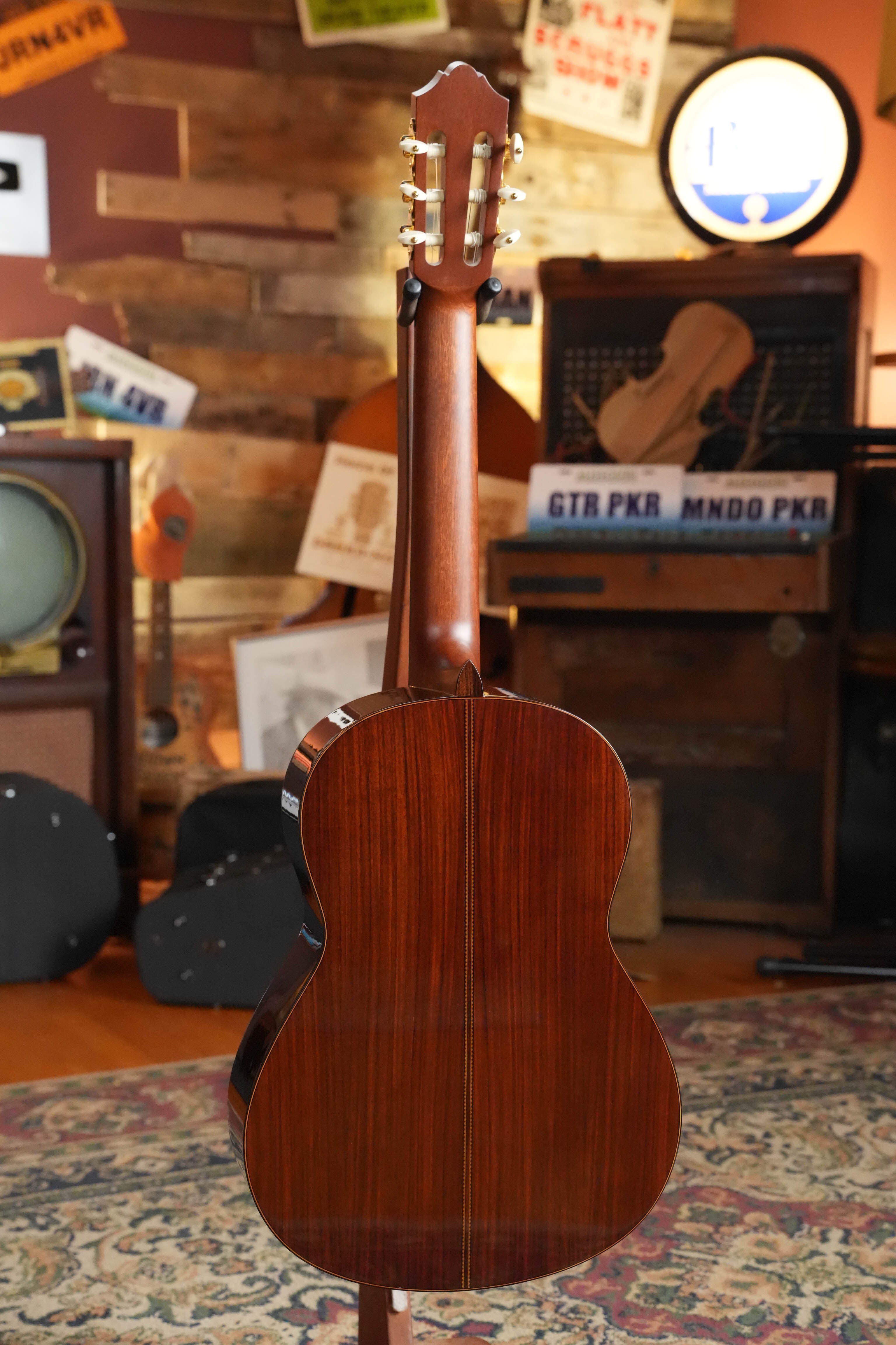 Yamaha CG192C Cedar/Rosewood Classical Acoustic Guitar #0188