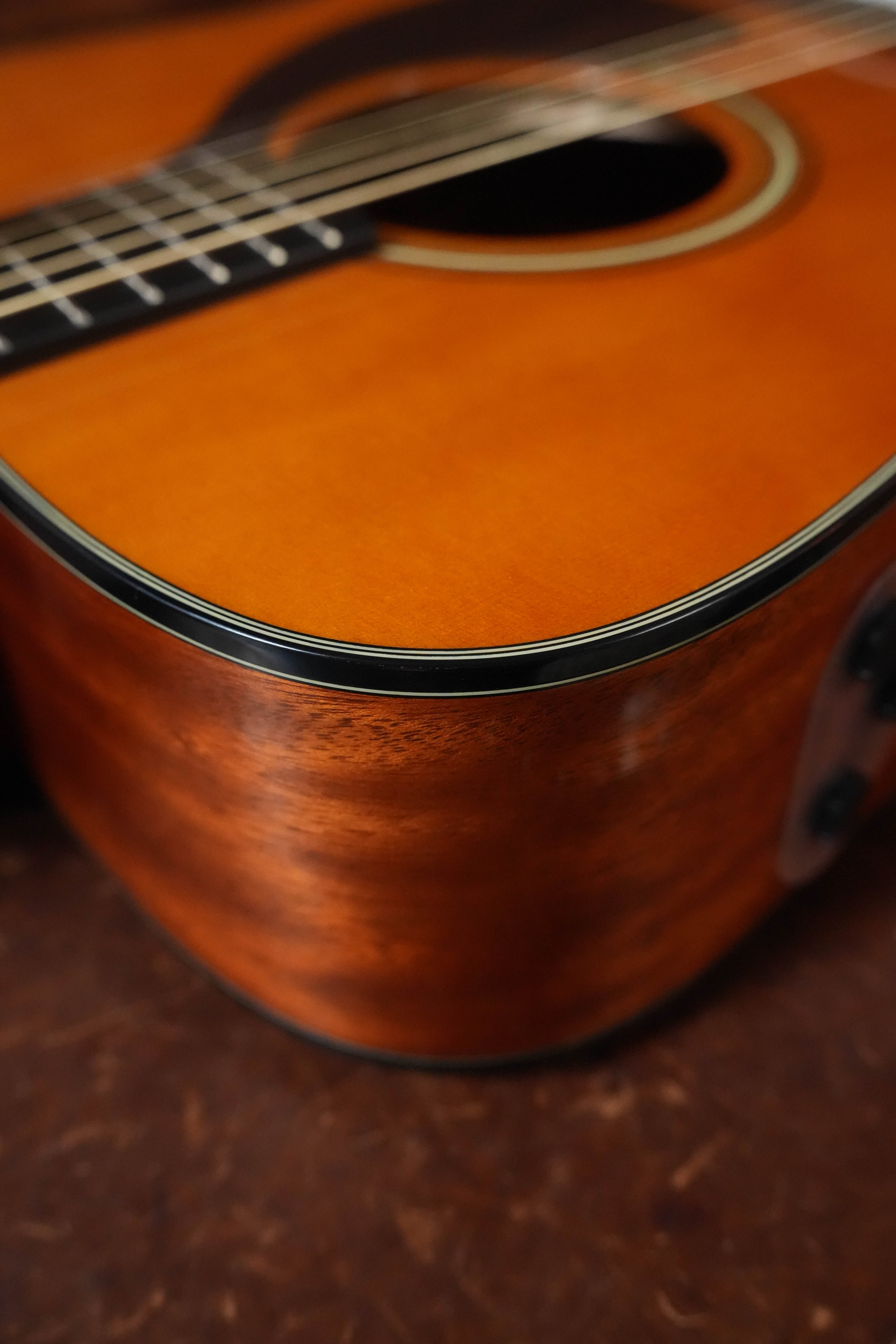 Yamaha FGX5 GL Gloss Spruce/Mahogany Red Label Dreadnought Guitar w/Electronics #469A