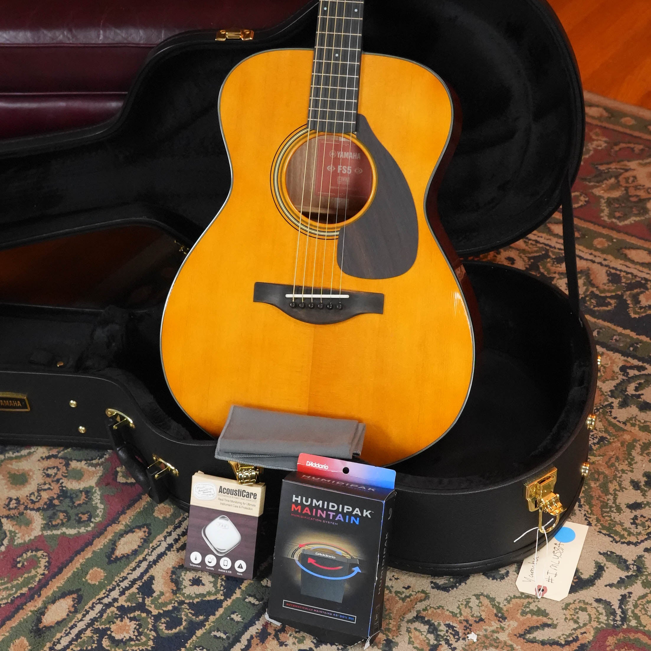 Yamaha FS5 GL Gloss Concert Acoustic Guitar #458A