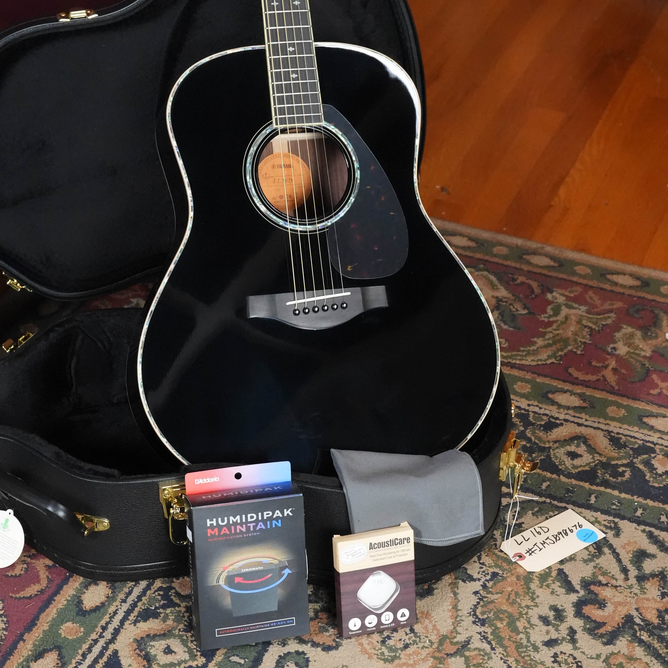 Yamaha LL16D Spruce/Rosewood Acoustic Electric Jumbo Guitar #0676