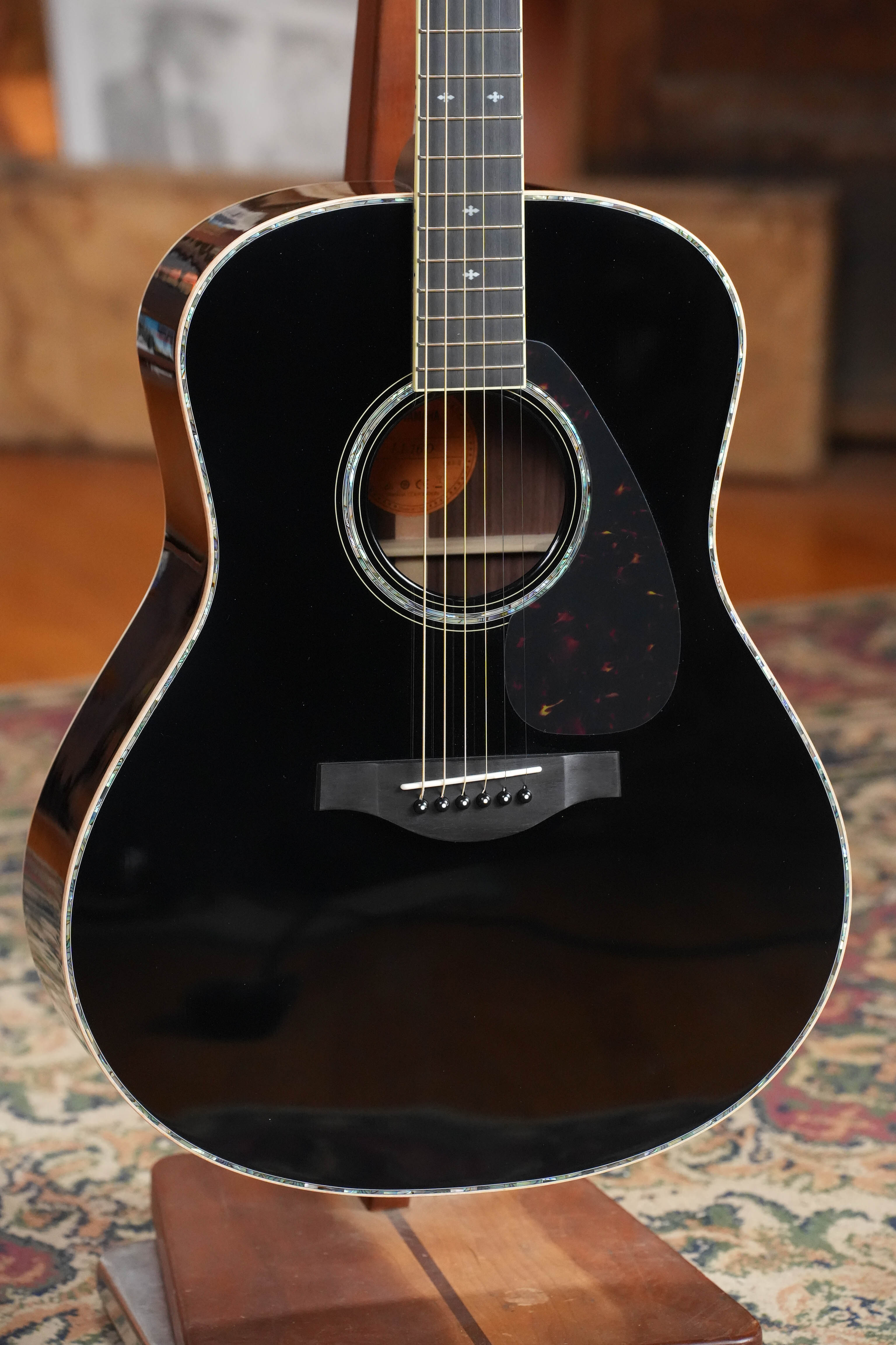 Yamaha LL16D Spruce/Rosewood Acoustic Electric Jumbo Guitar #0676
