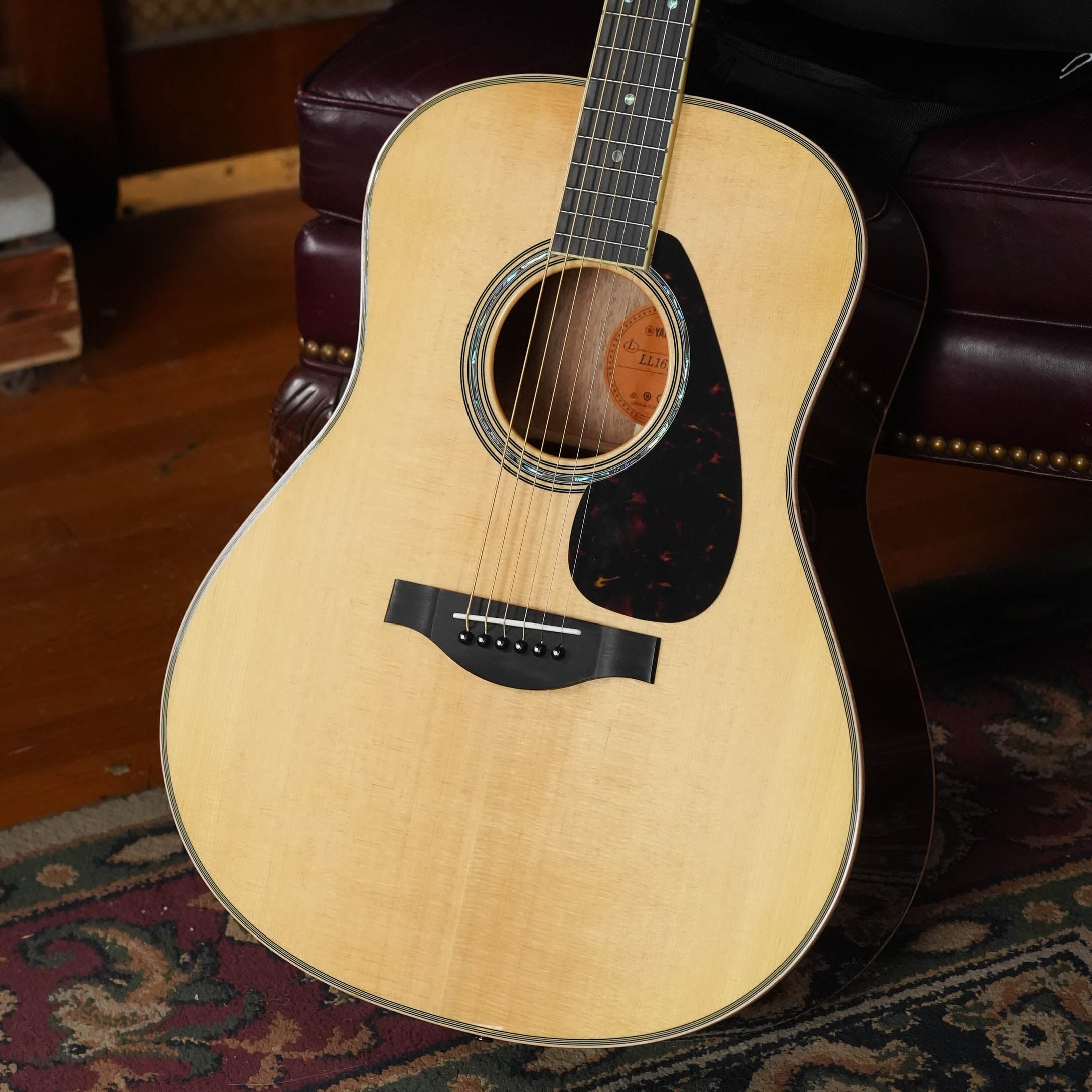Yamaha LL16M ARE Engelmann/Mahogany Original Jumbo Acoustic Guitar w/ SRT Zero Impact Pickup #0645