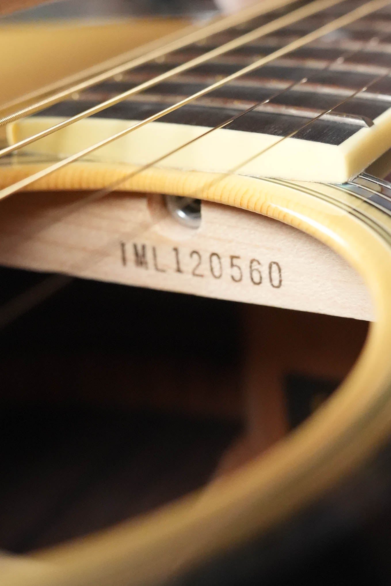 Yamaha LL16RDHC Natural Finish Jumbo Acoustic-Electric Guitar #0560