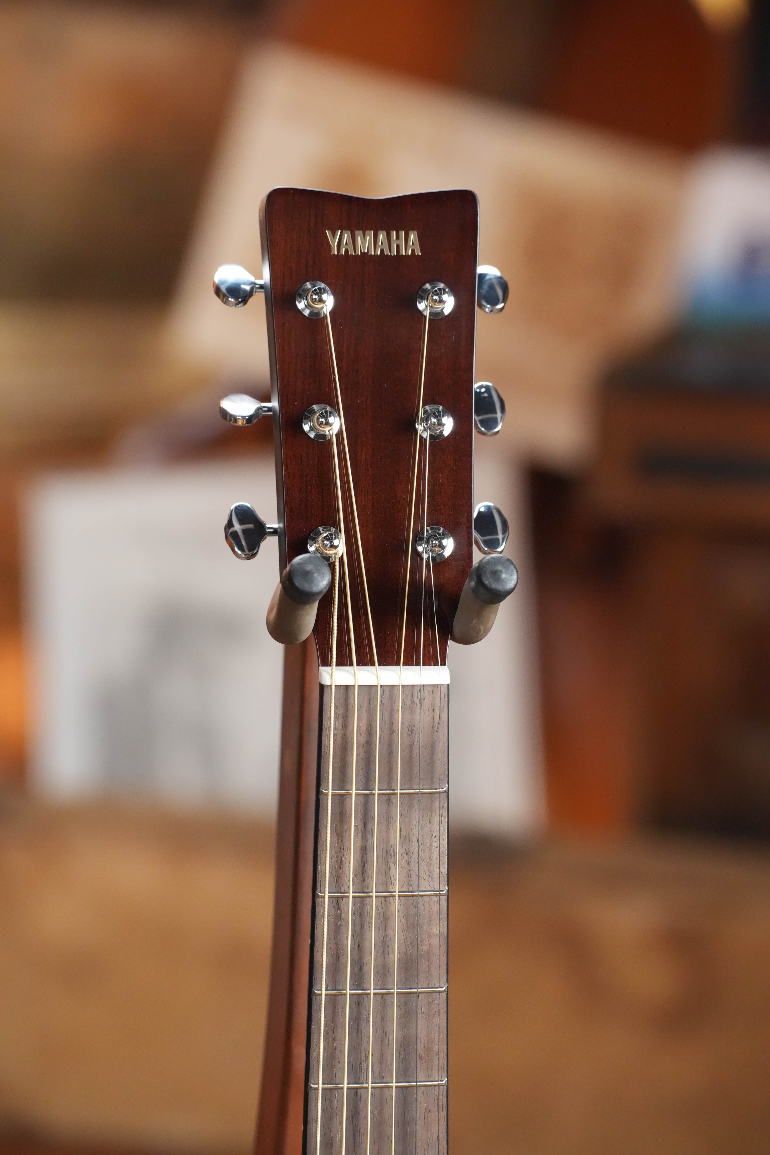 Yamaha TAG1 C Sitka/Mahogany Sandburst Dreadnought Transacoustic Guitar w/Cutaway #0610
