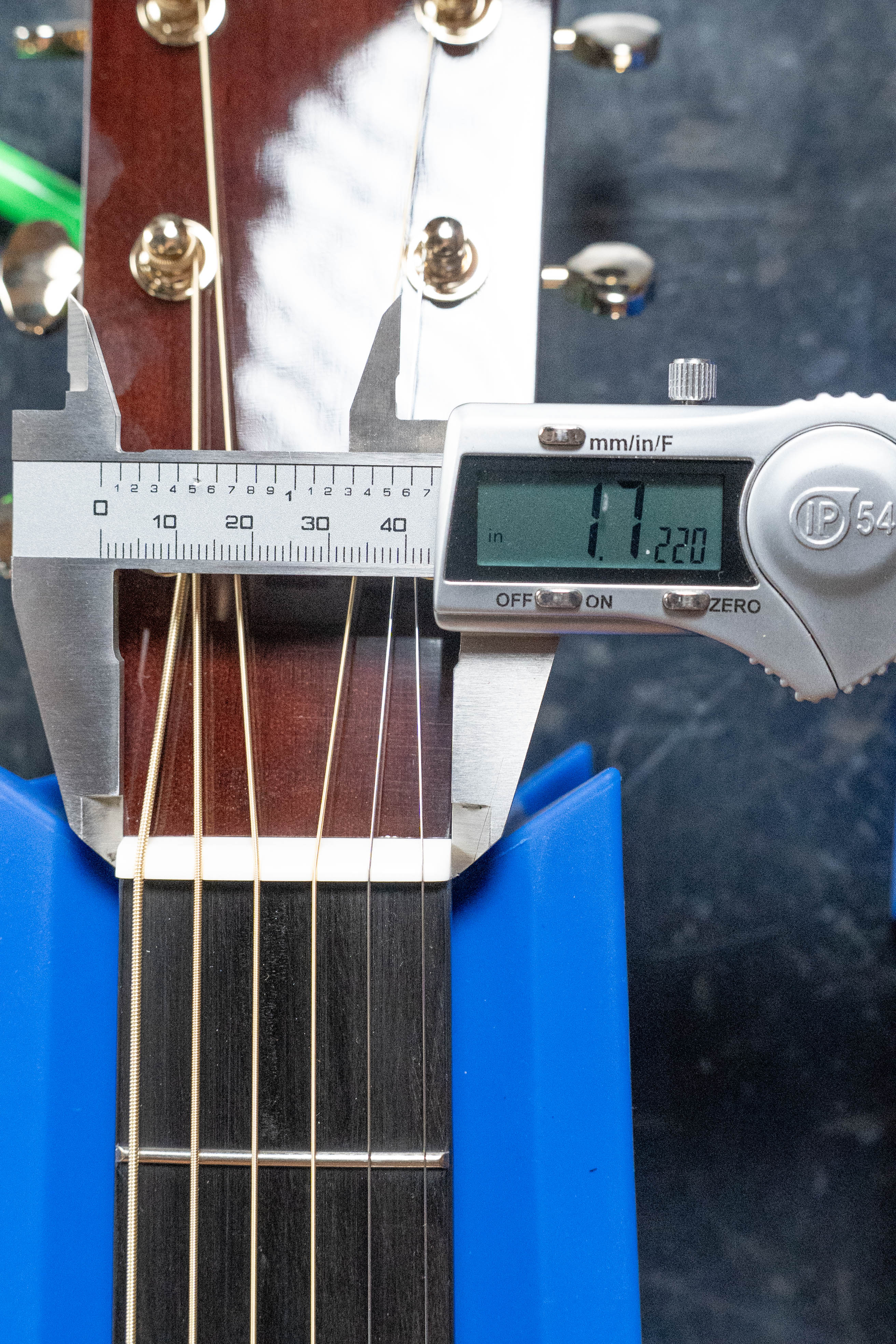 Yamaha TAG3C-SDB Sitka/Mahogany Sandburst Dreadnought Guitar w/the NEWEST TransAcoustic System #0403