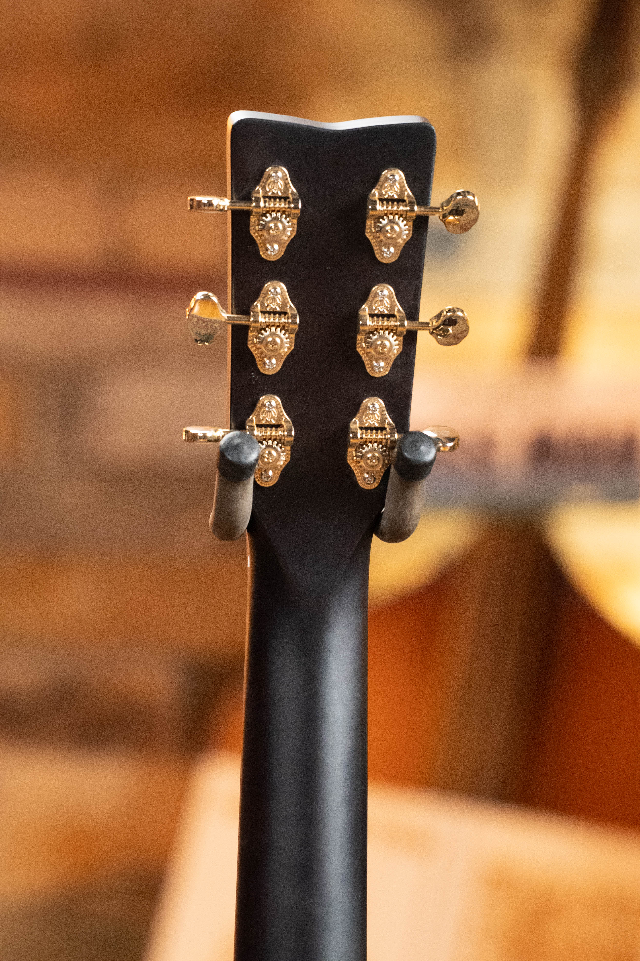 Yamaha TAG3C-SDB Sitka/Mahogany Sandburst Dreadnought Guitar w/the NEWEST TransAcoustic System #0592