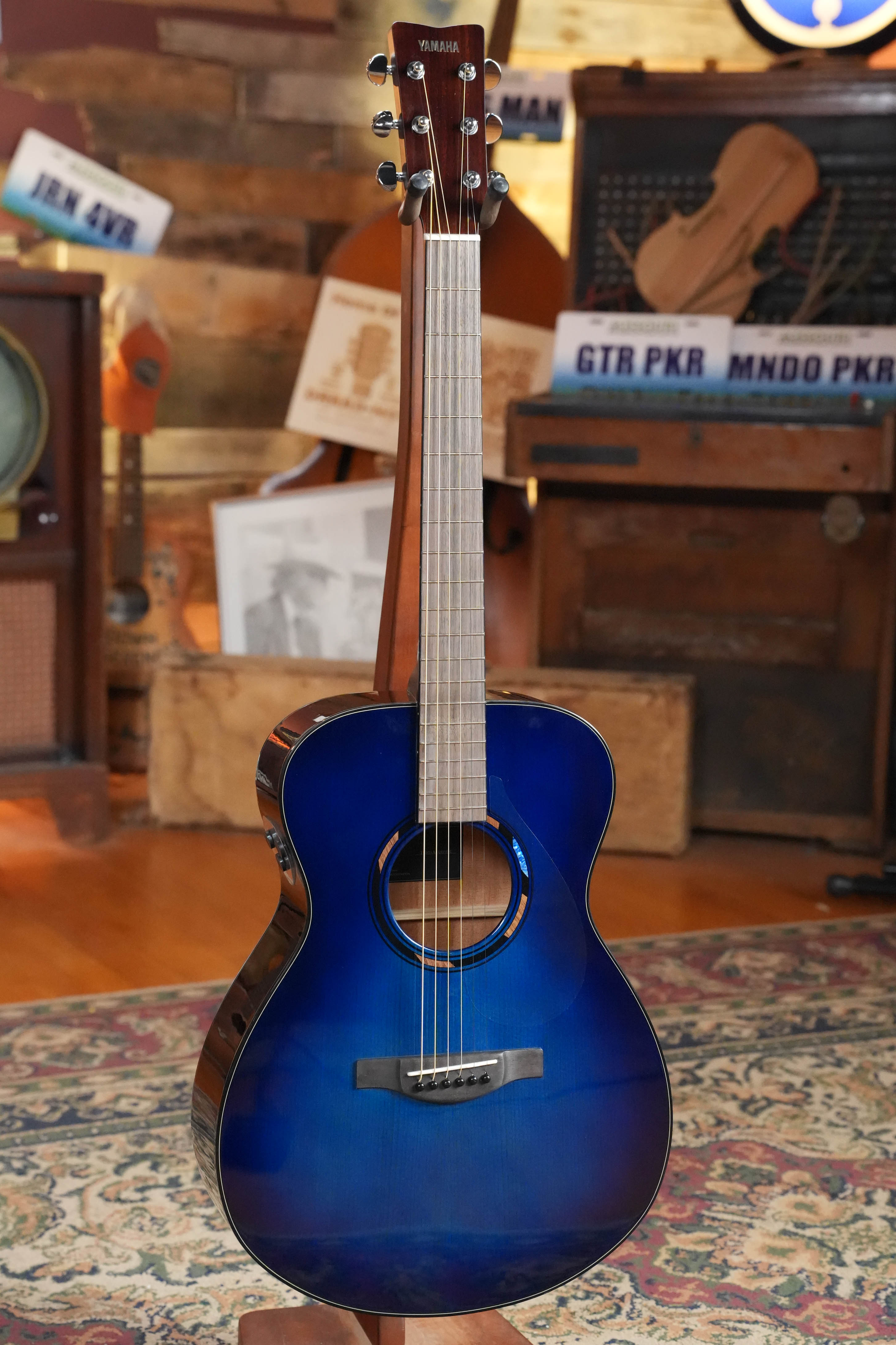 Yamaha TAS1E Ultra Marine Spruce/Mahogany Transacoustic Concert Guitar #1161