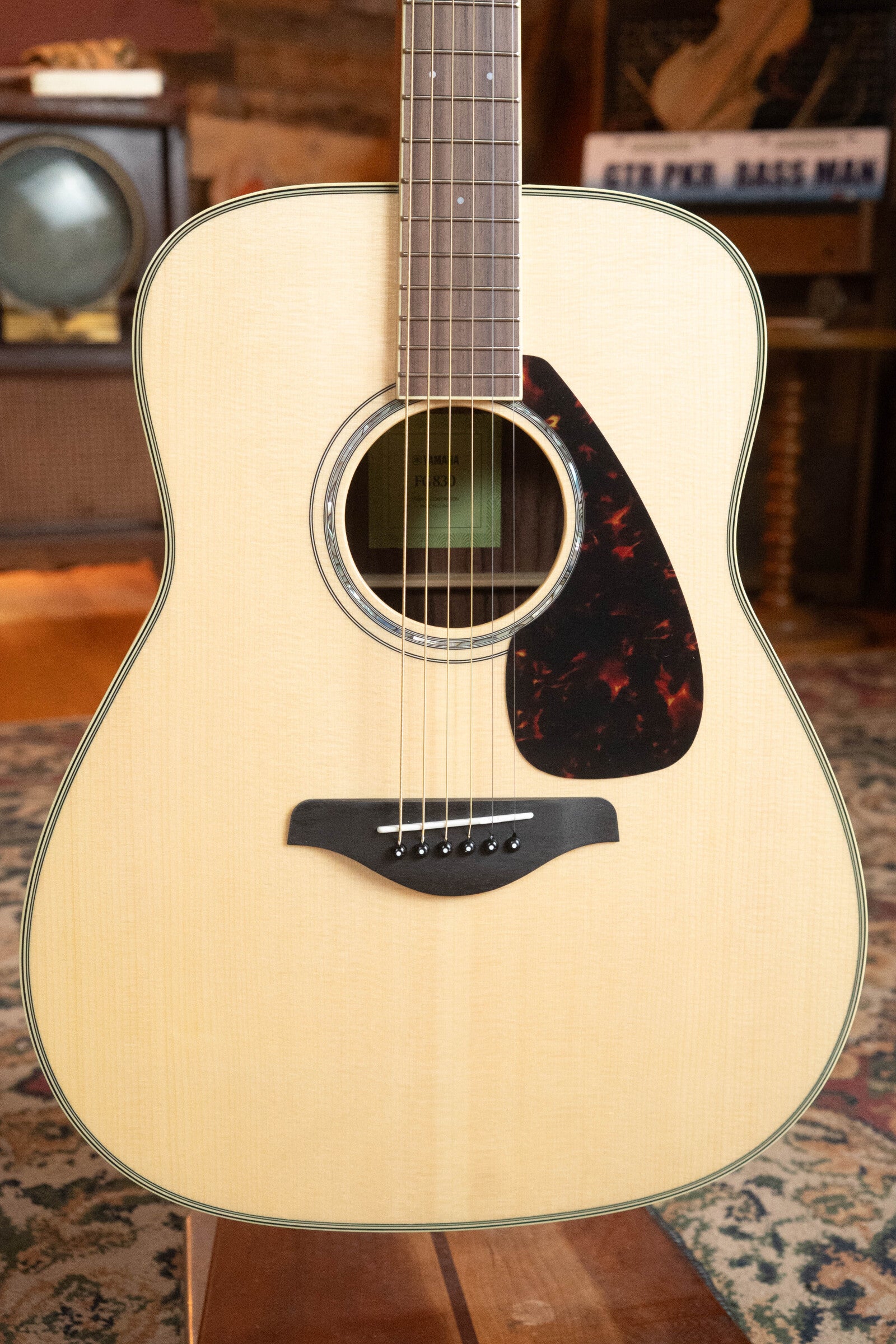 Yamaha FG830 Spruce/Laminate Rosewood Natural Dreadnought Acoustic Guitar #0600