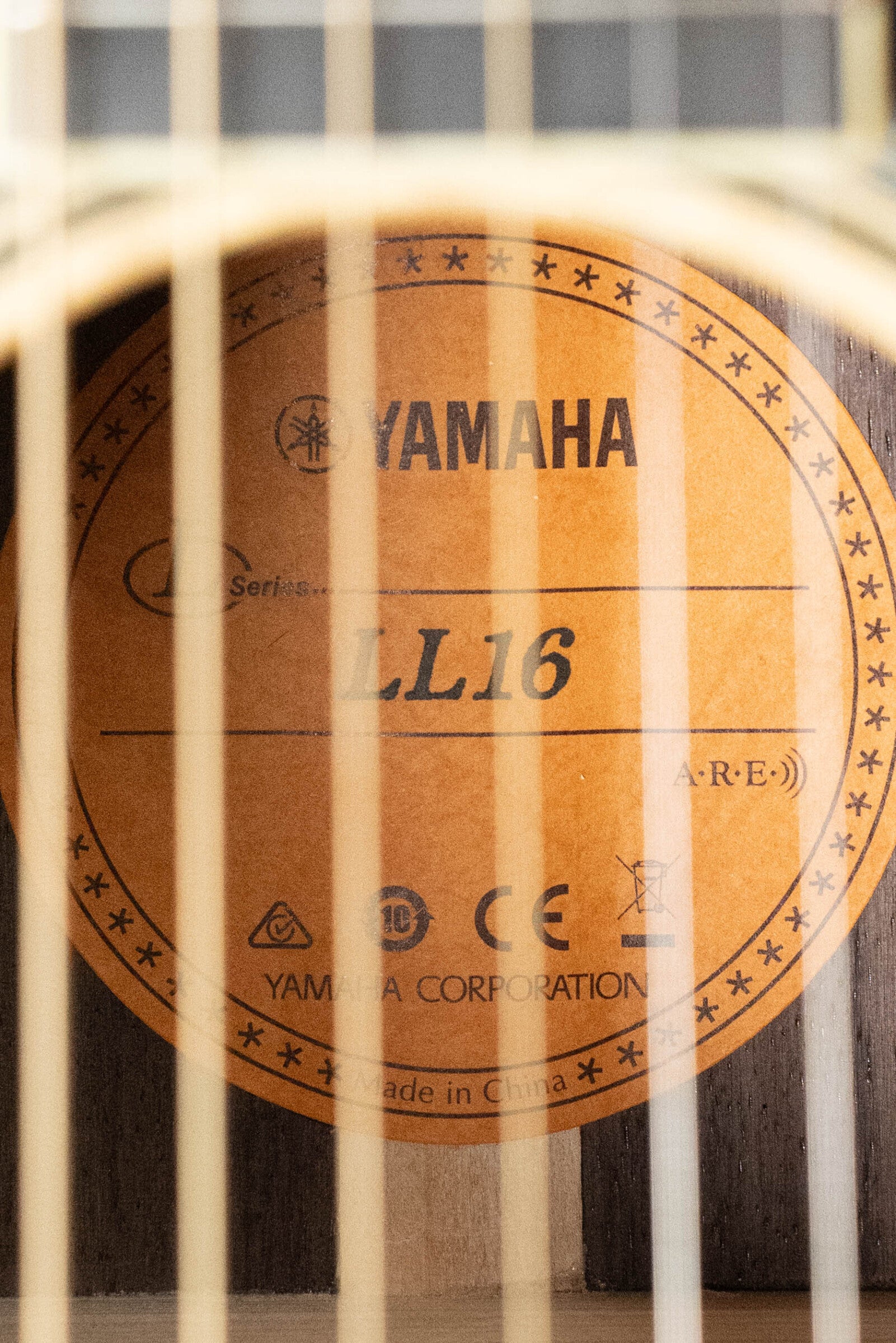 Yamaha LL16 ARE LL Series Engelmann/Rosewood Original Jumbo Acoustic Guitar w/ SRT Zero Impact Pickup #0545