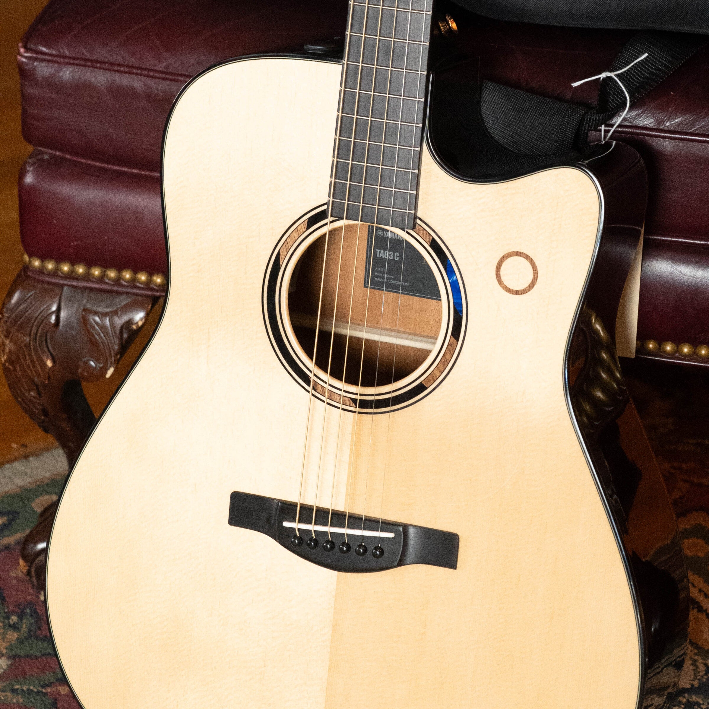 Yamaha TAG3C-NT Sitka/Mahogany Natural Dreadnought Guitar w/the NEWEST