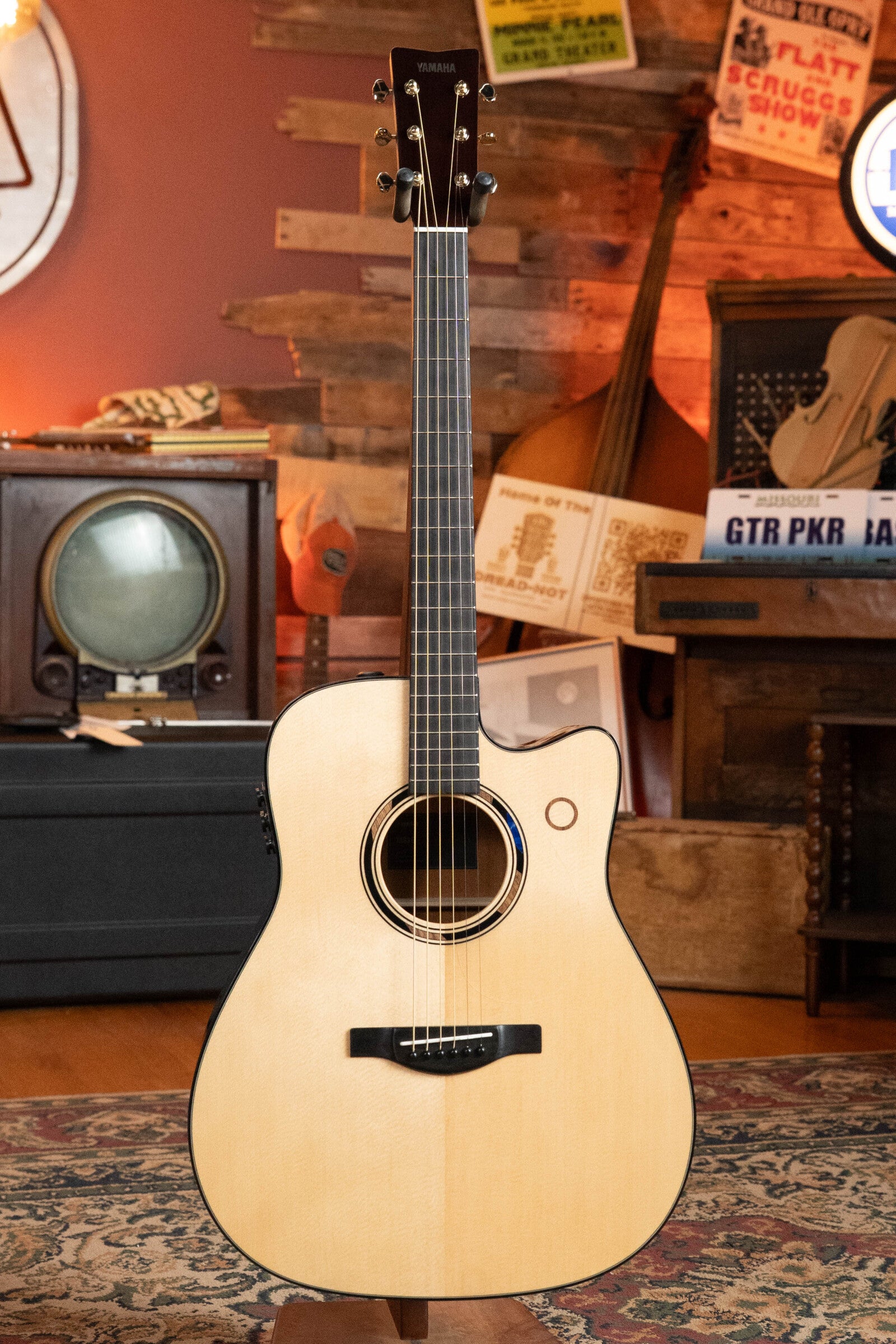 Yamaha TAG3C-NT Sitka/Mahogany Natural Dreadnought Guitar w/the NEWEST TransAcoustic System #0586