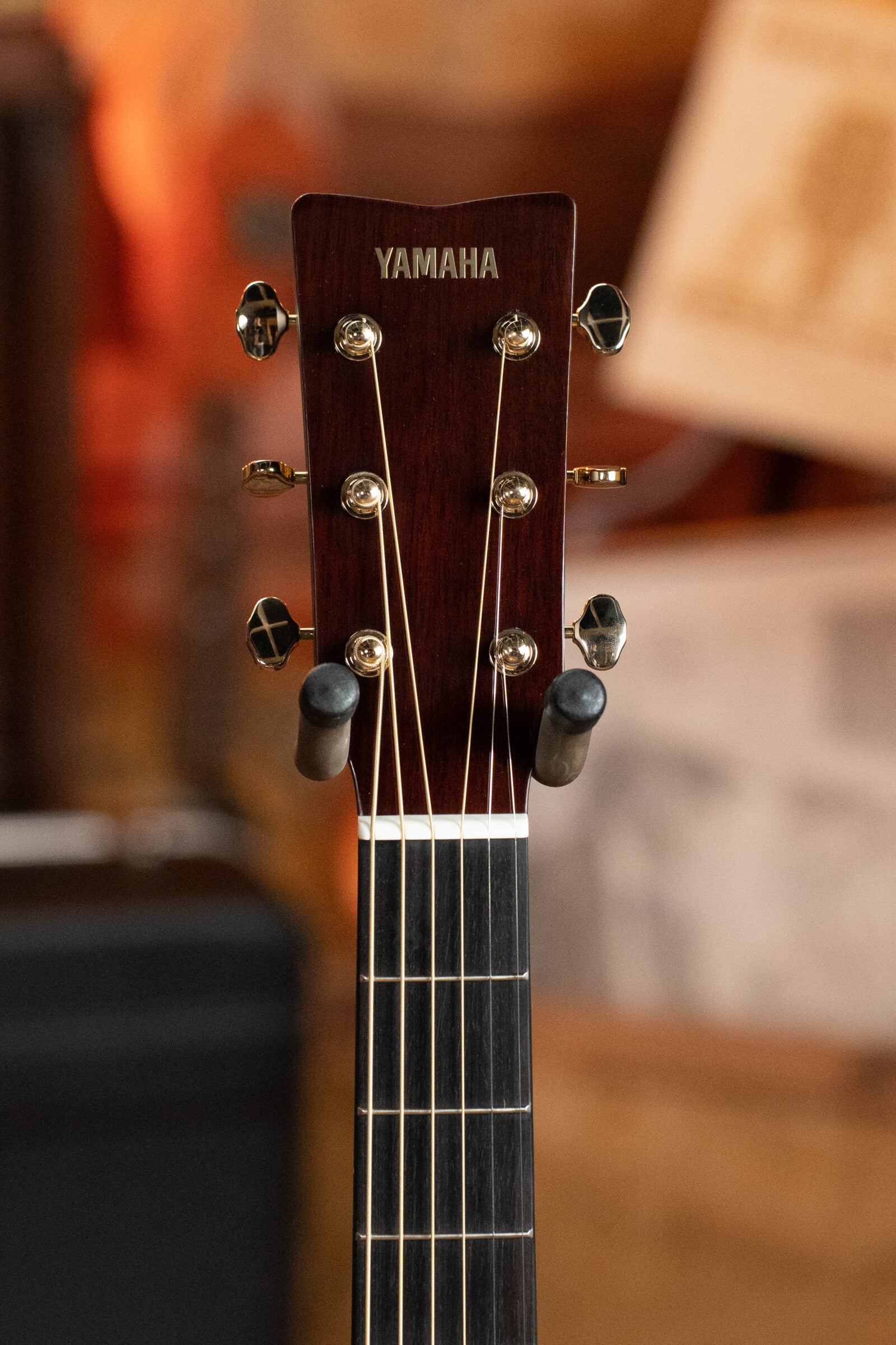 Yamaha TAG3C-NT Sitka/Mahogany Natural Dreadnought Guitar w/the NEWEST TransAcoustic System #0586