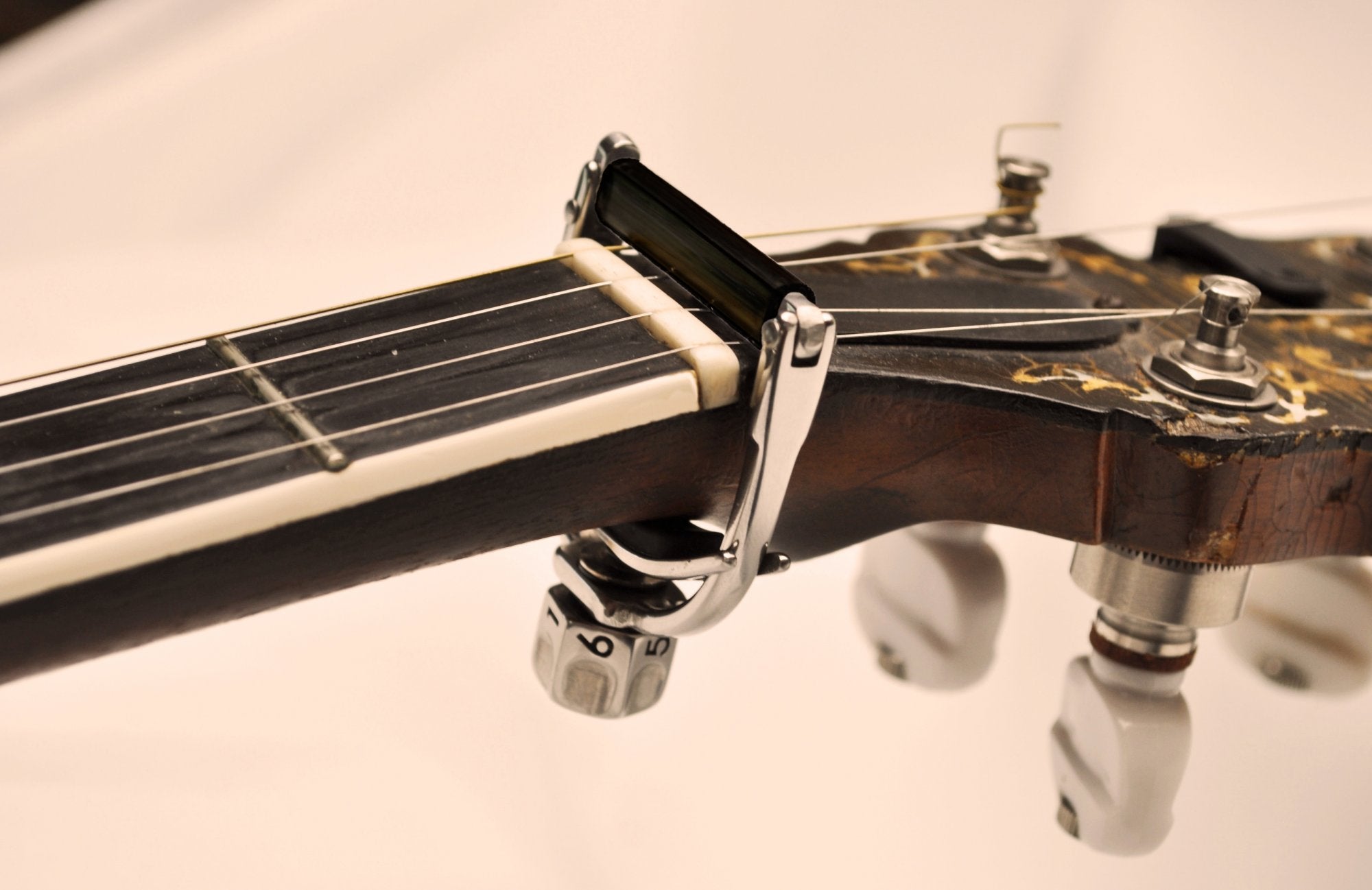 Shubb F5r FineTune Screw-Operated Radius Banjo Capo