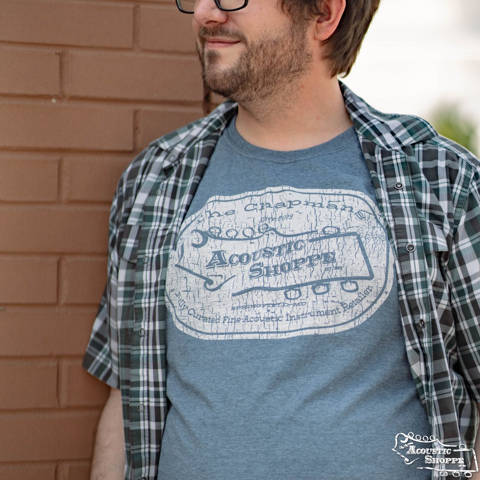 The Acoustic Shoppe "Vintage Logo" Design T-Shirt