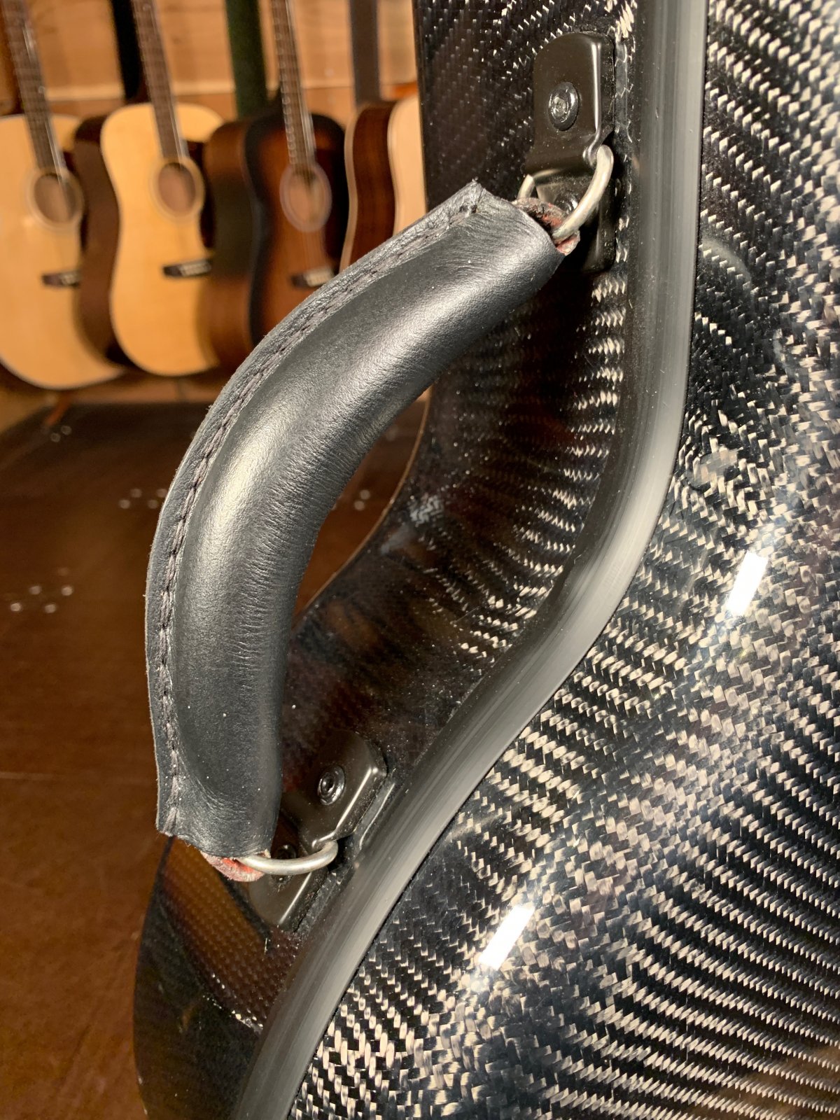 Hoffee Deluxe Carbon Fiber Banjo Case with Thinsulate Black Carbon w/ Green Interior
