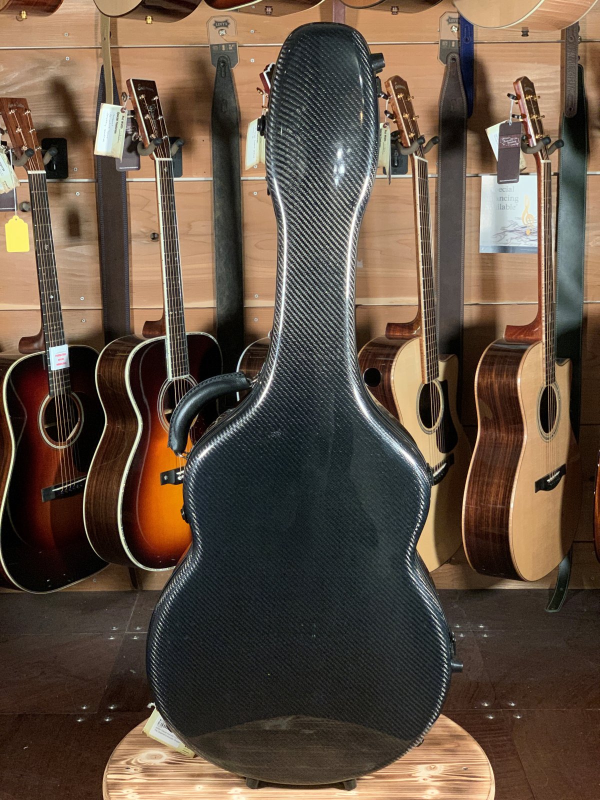 Hoffee Deluxe Acoustic Carbon Fiber Guitar Case (Dreadnought) with Thinsulate Black / Green Interior