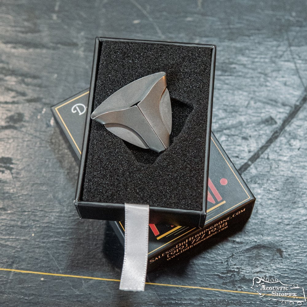 Dr. Herringbone Pikini Pick Holder