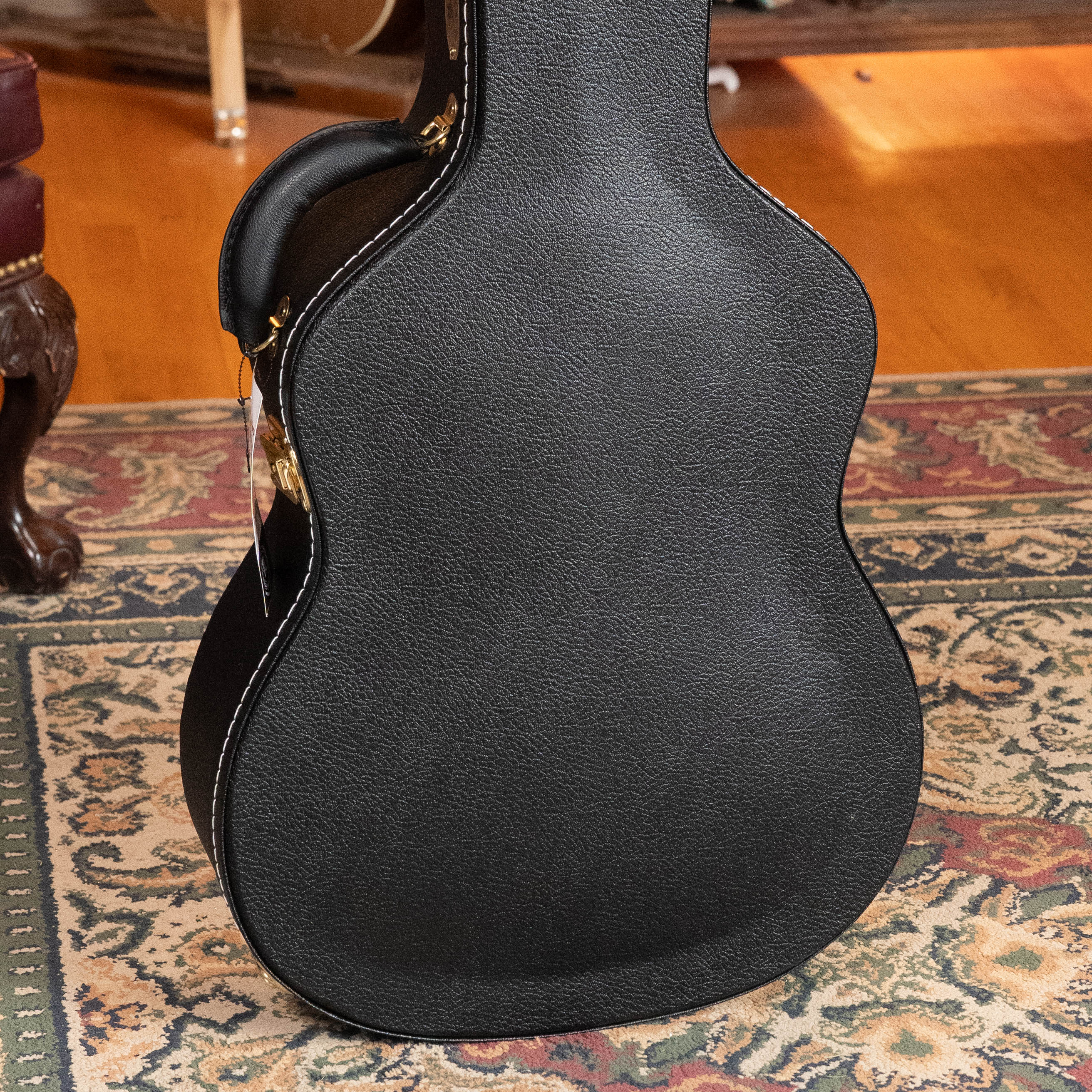 TKL AVS-605 American Vintage Series Hardshell Guitar Case - OM / OOO