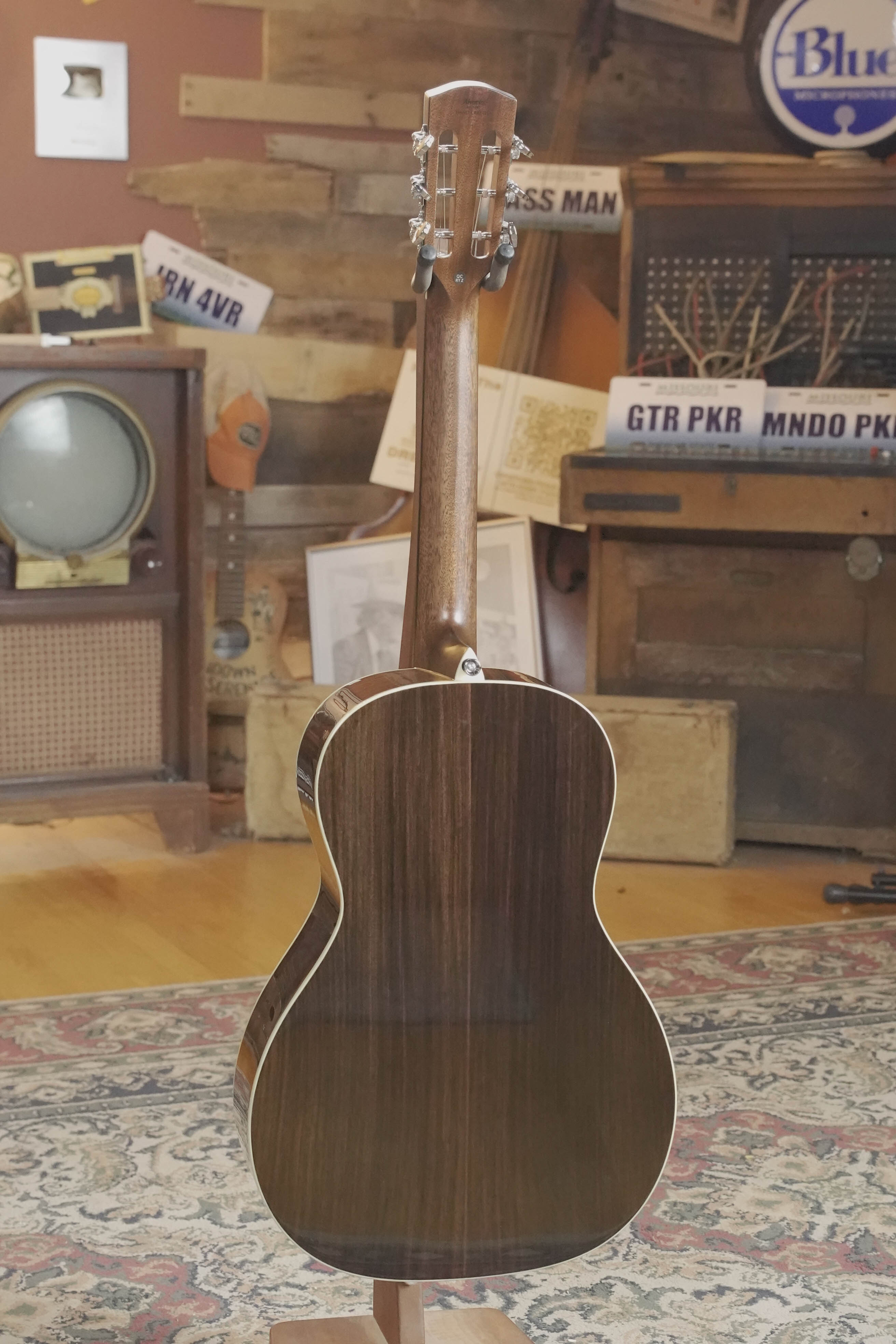 Alvarez Laureate LP70e Herringbone Sunset Sitka/East Indian Rosewood Parlor Guitar w/LR Baggs HiFi Pickup #1455