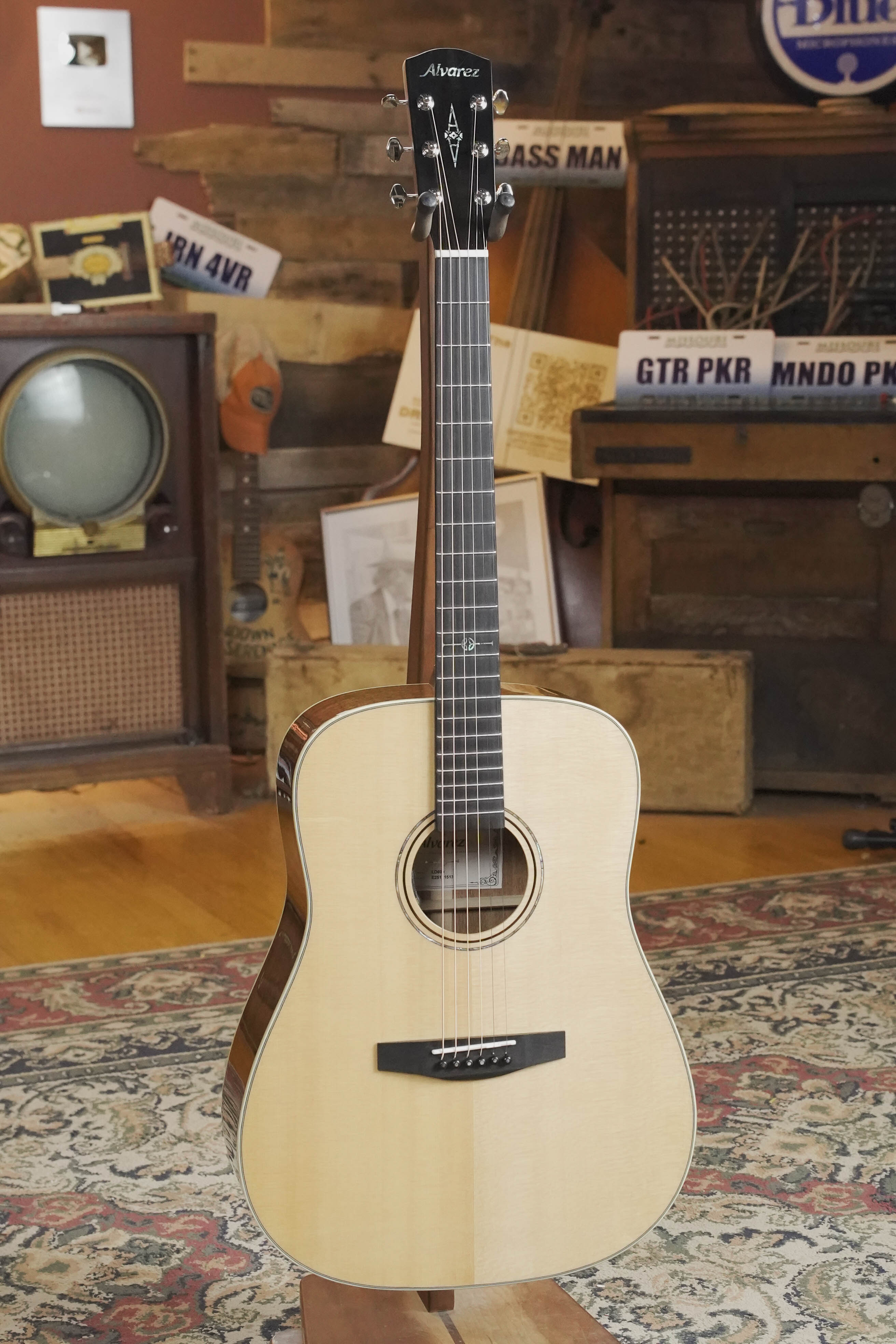 Alvarez Laureate Series LD60e Sitka/Mahogany Dreadnought Guitar w/LR Baggs Hifi Pickup #1513