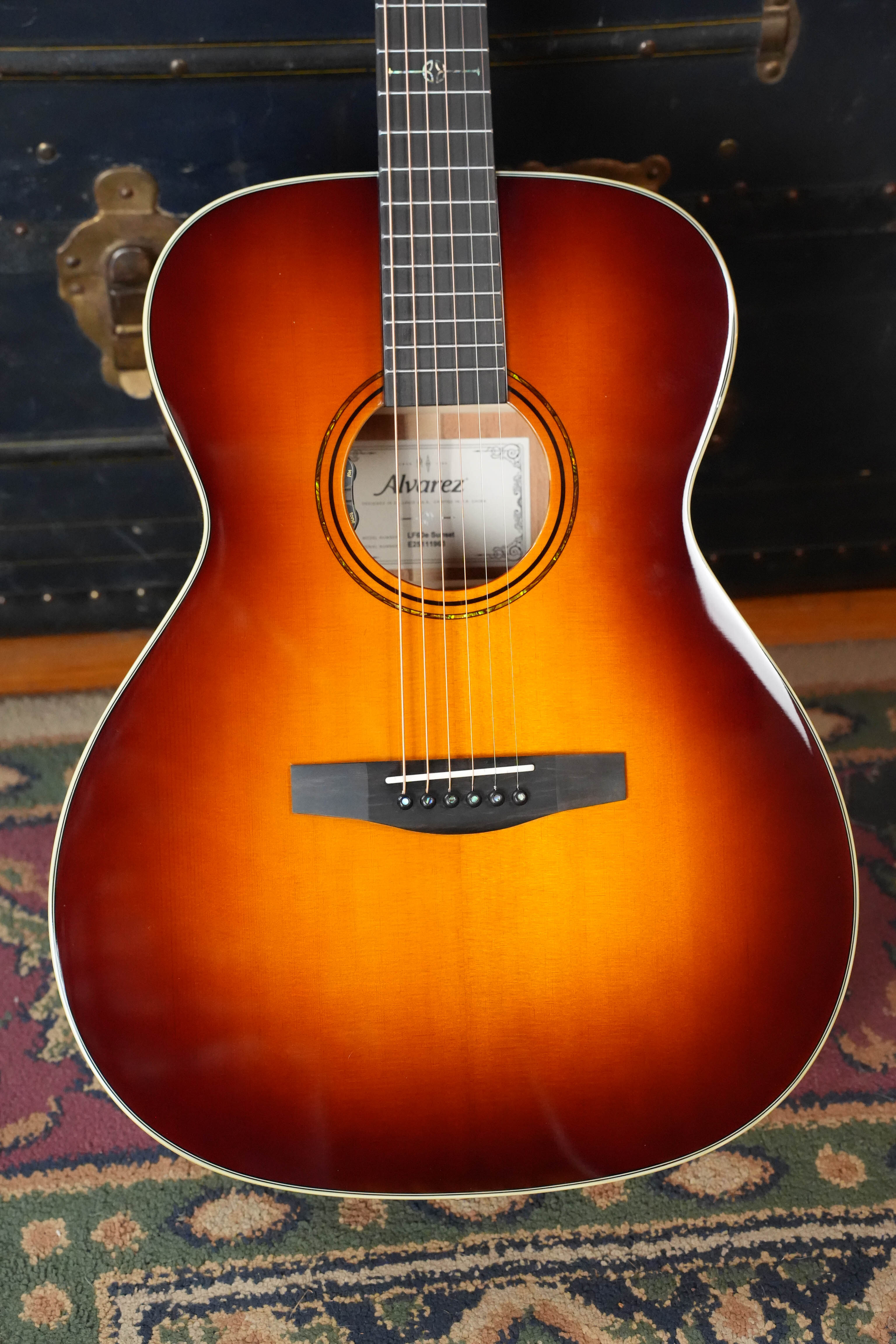 Alvarez Laureate Series LF60e Sunset Sitka/Mahogany OM Guitar w/LR Baggs Hifi Pickup #1963