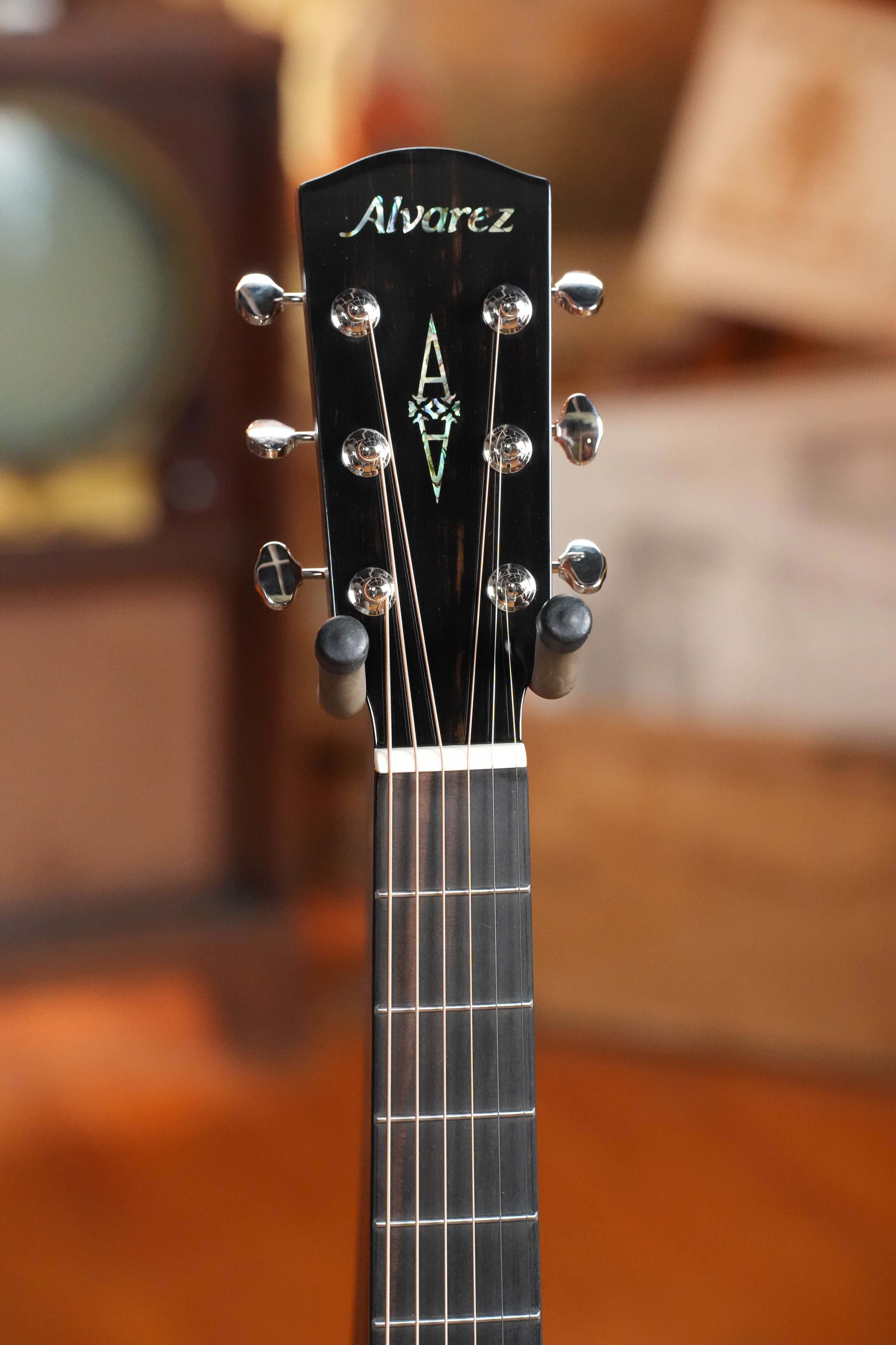 Alvarez Laureate Series LF60e Sunset Sitka/Mahogany OM Guitar w/LR Baggs Hifi Pickup #1963