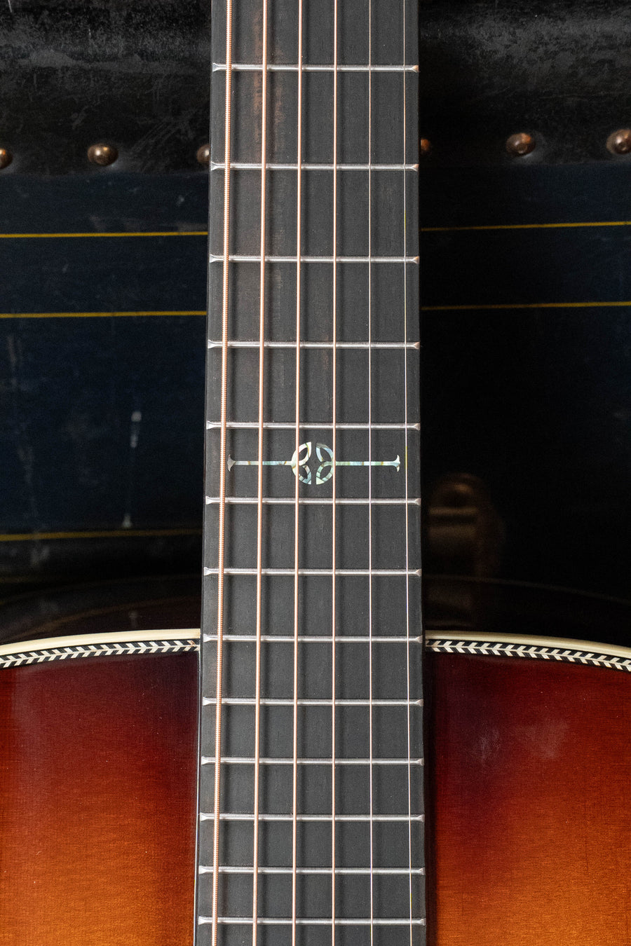 Close-up of guitar fretboard with rosewood wood and single small flower inlay at fifth fret. - Alvarez Laureate Series LF70e Herringbone Sitka/Rosewood Sunset OM Guitar w/LR Baggs Hifi Pickup #2884 - Default Title