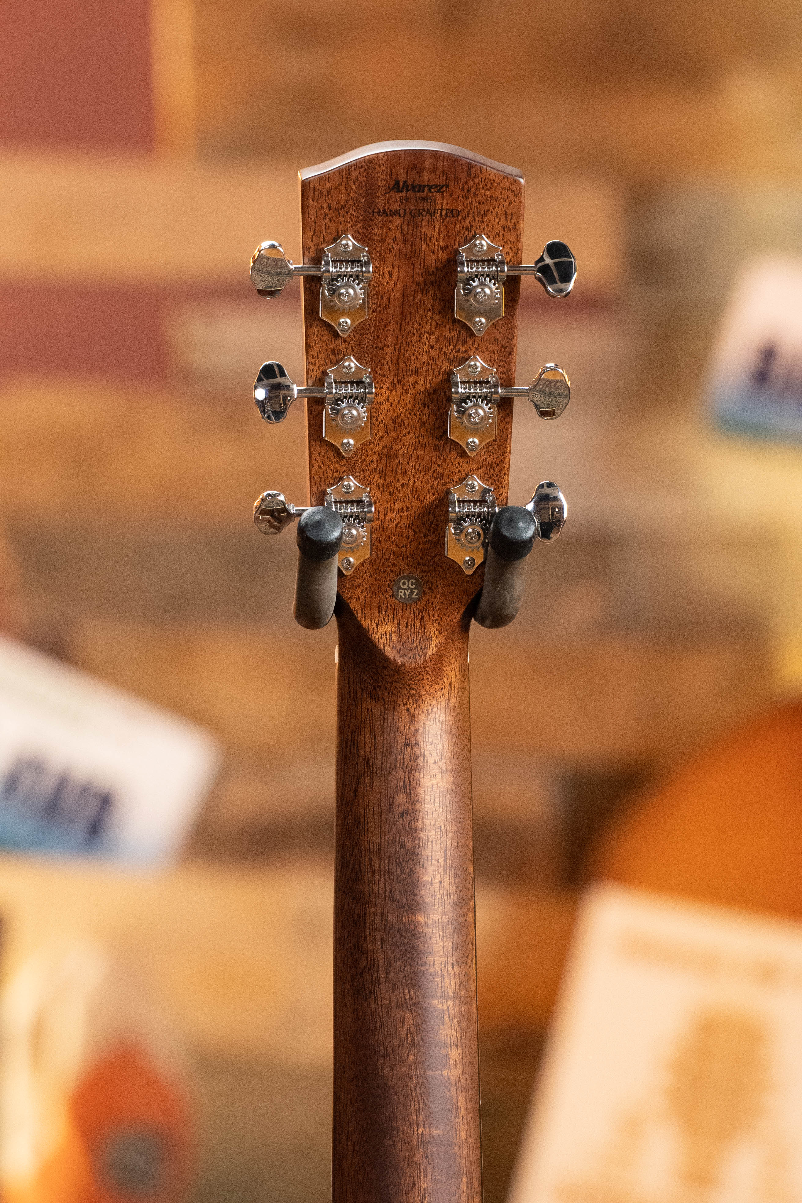 Alvarez Laureate Series LF70e Herringbone Sitka/Rosewood Sunset OM Guitar w/LR Baggs Hifi Pickup #3036