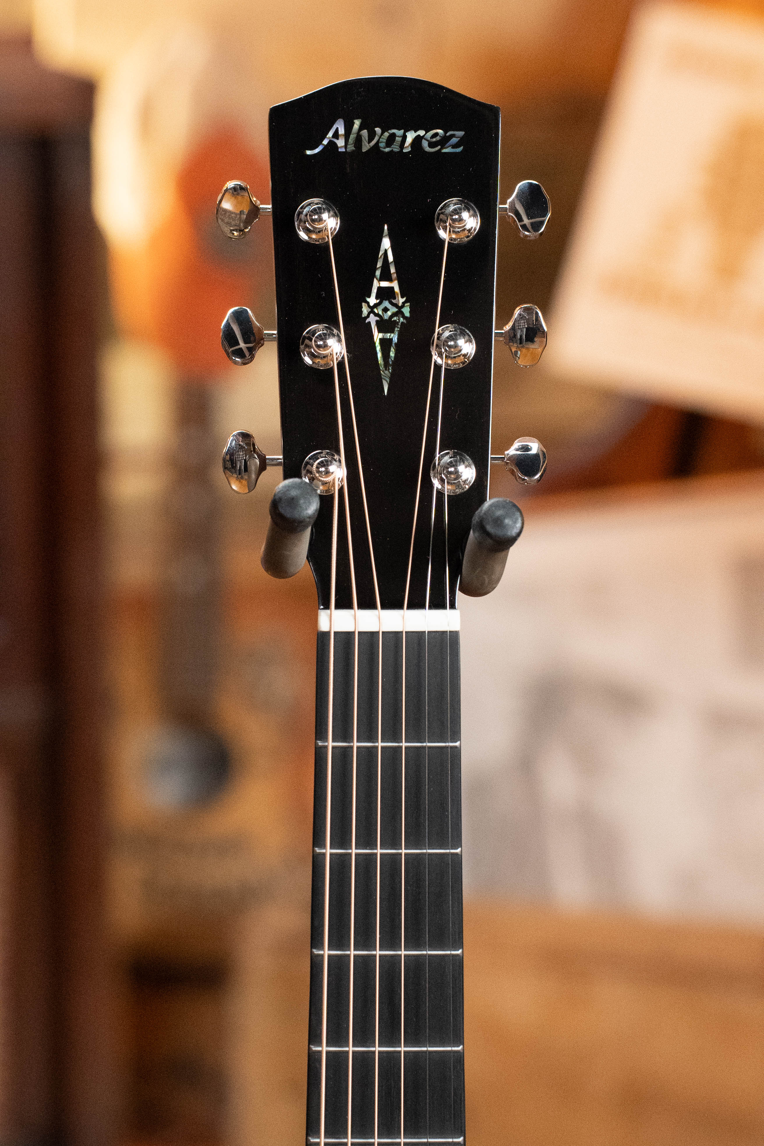 Alvarez Laureate Series LF70e Herringbone Sitka/Rosewood Sunset OM Guitar w/LR Baggs Hifi Pickup #3036