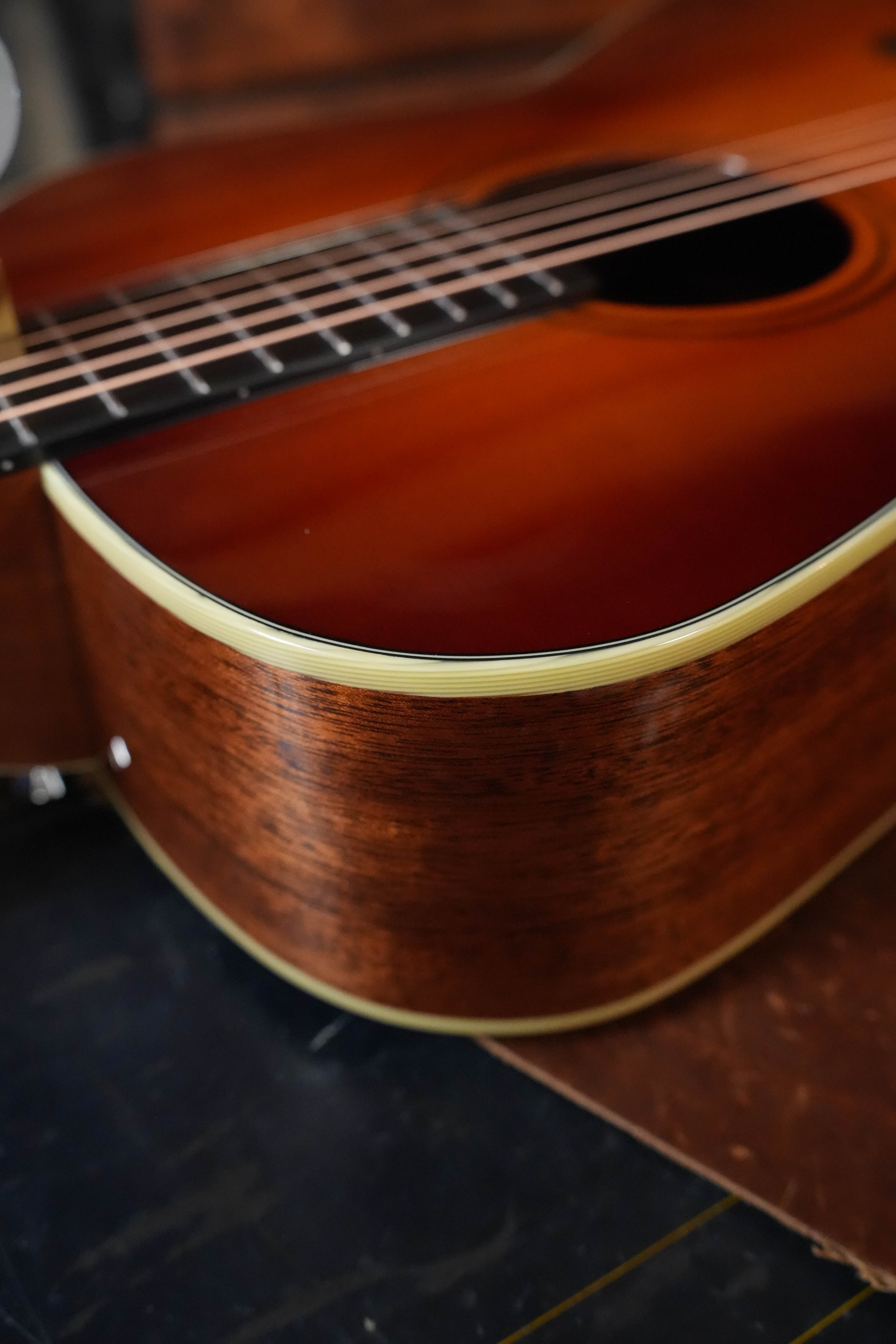 Alvarez Laureate Series LT60e Sunset Sitka/Mahogany OOO Guitar w/LR Baggs Hifi Pickup #1561