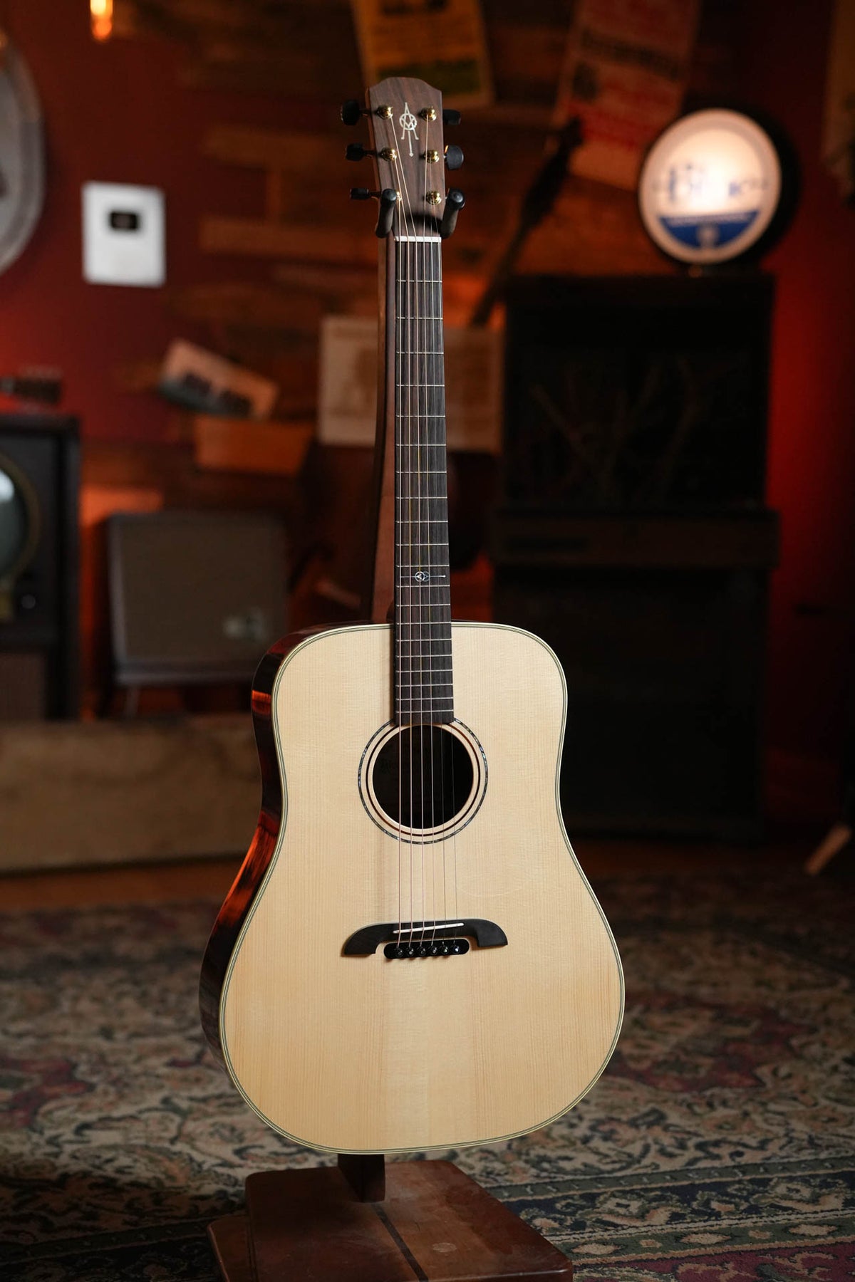 Alvarez Yairi Masterworks DYM72 Adriondack Spruce/East Indian Rosewood #7230