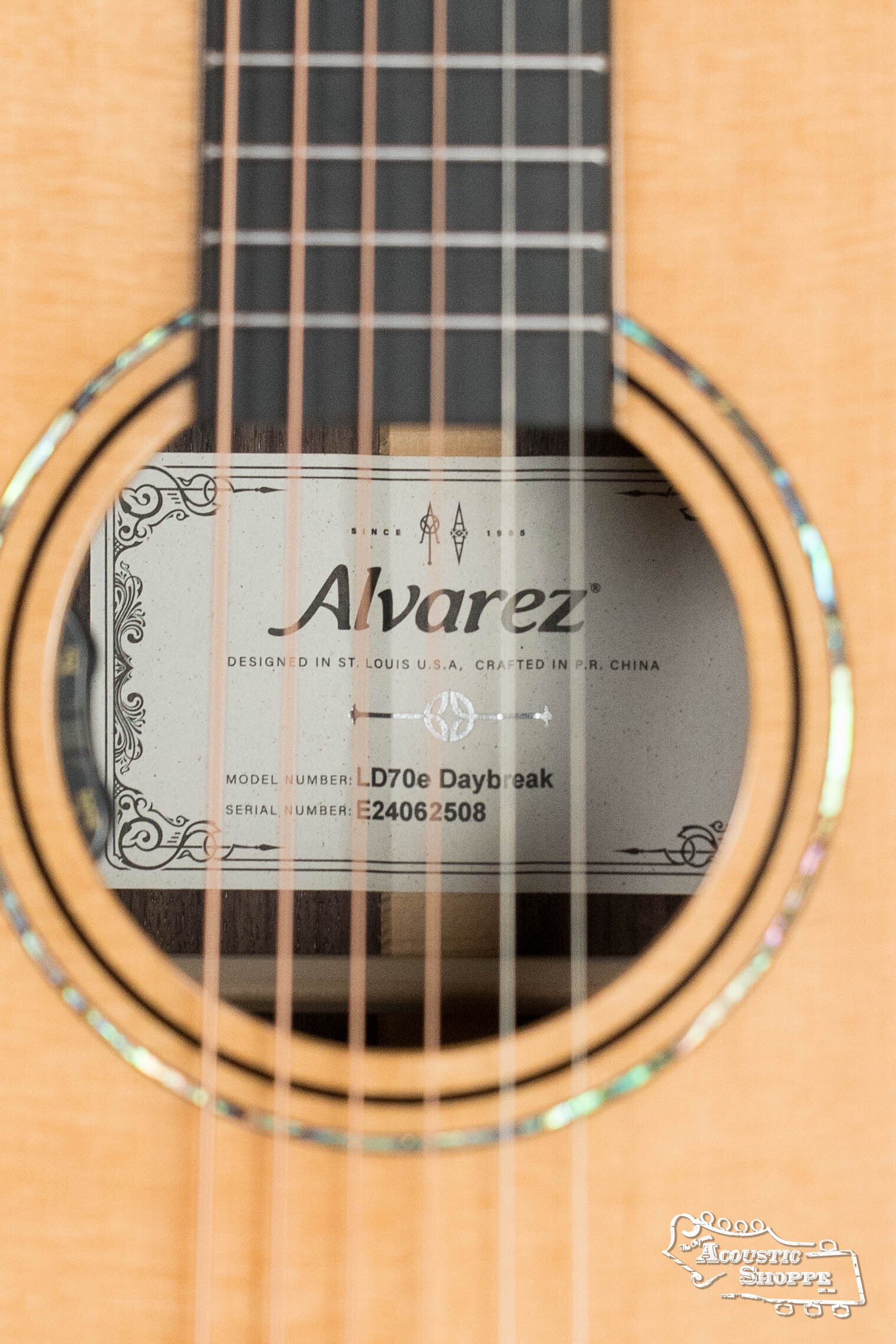 Alvarez Laureate LD70e Daybreak Sitka/East Indian Rosewood Dreadnought Guitar w/LR Baggs Pickup #2508