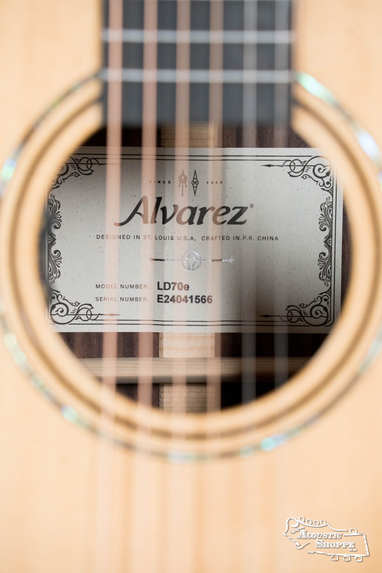 Alvarez Laureate LD70e Sitka/East Indian Rosewood Dreadnought Guitar w/LR Baggs Pickup #1566