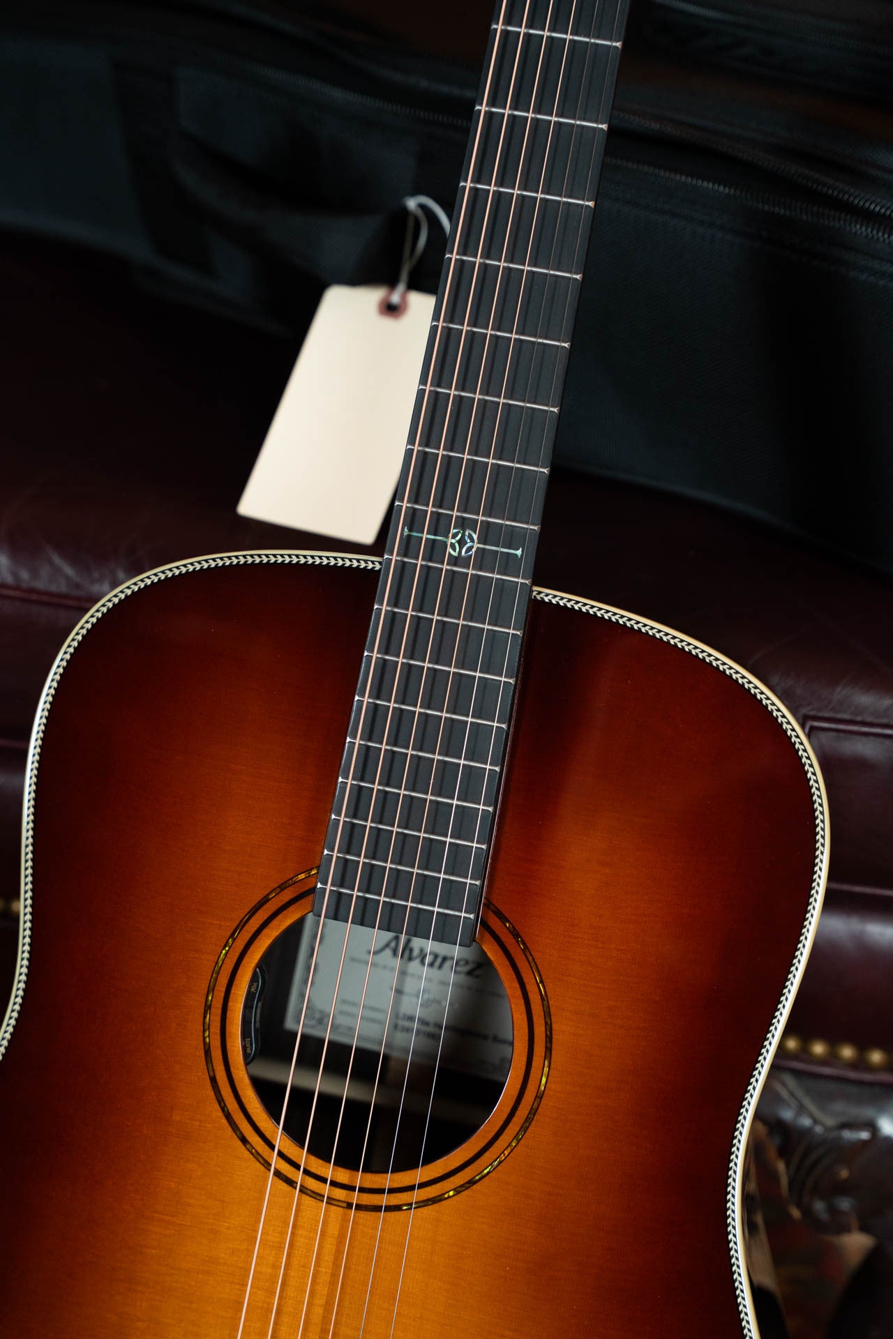 Alvarez Laureate Series LDR70e Sitka/Rosewood Herringbone Sunset Slope Shoulder Dreadnought Guitar w/LR Baggs Hifi Pickup #1982