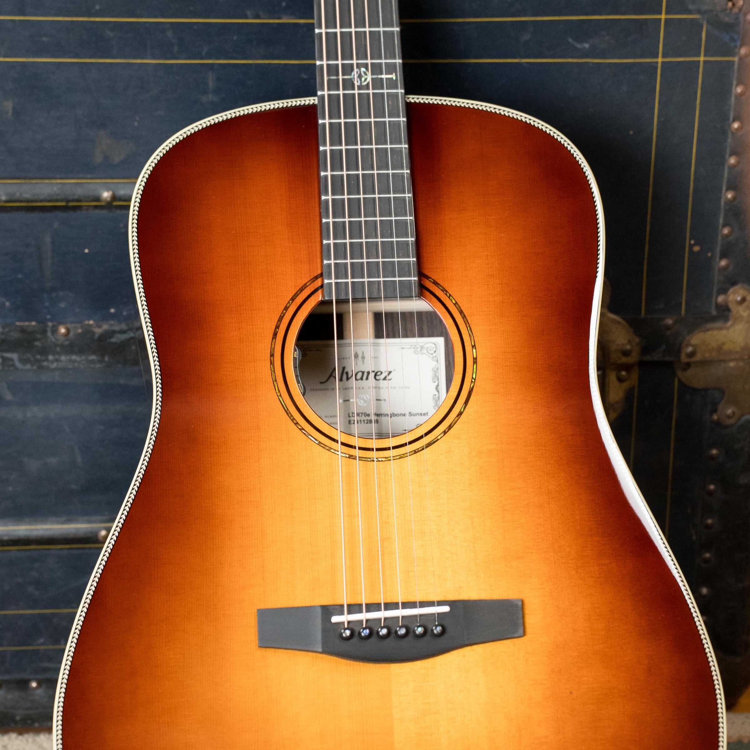 Alvarez Laureate Series LDR70e Sitka/Rosewood Herringbone Sunset Slope Shoulder Dreadnought Guitar w/LR Baggs Hifi Pickup #2869