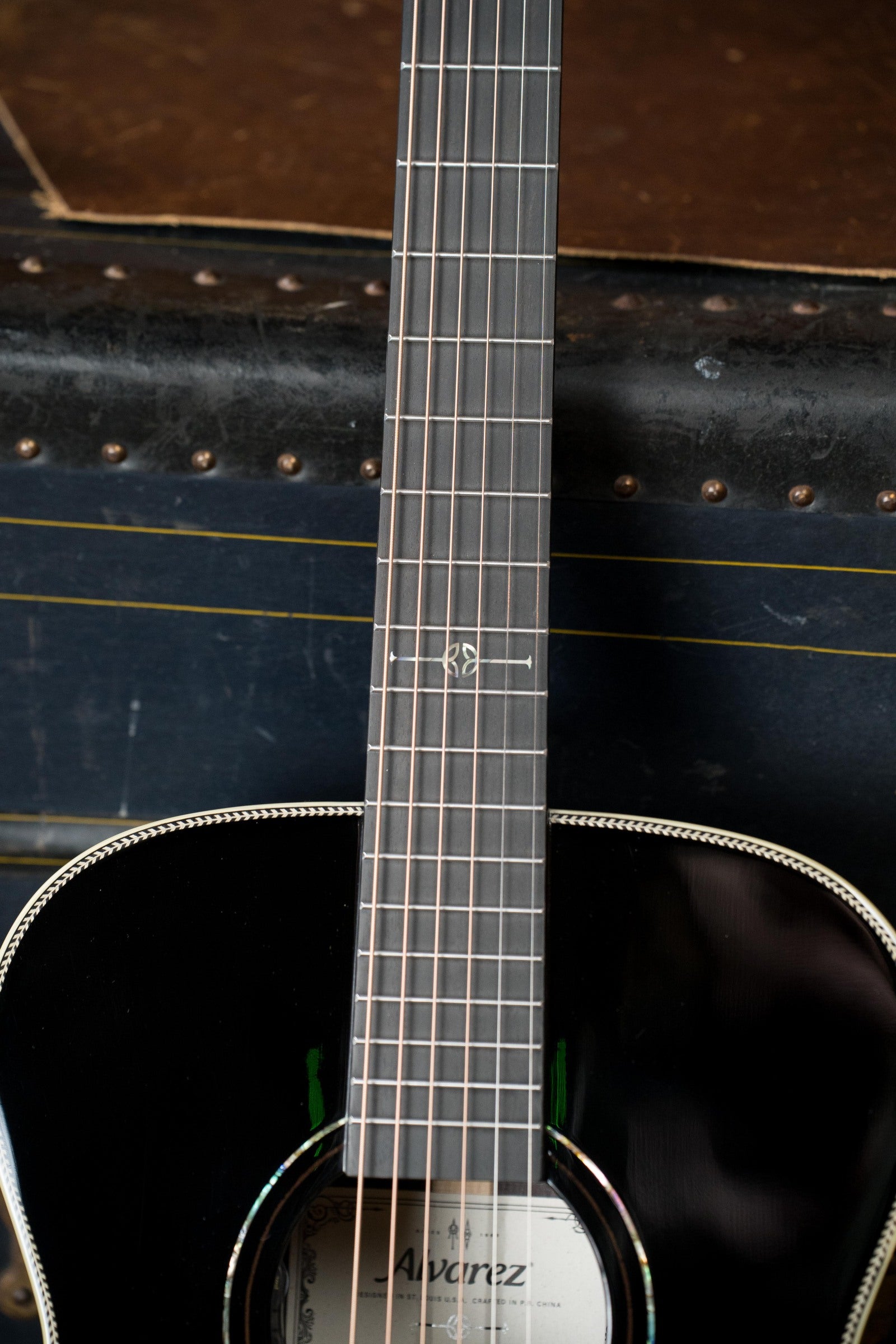 Alvarez Laureate Series LF70e Herringbone Blacktop Sitka/Rosewood OM Guitar w/LR Baggs Hifi Pickup #2023