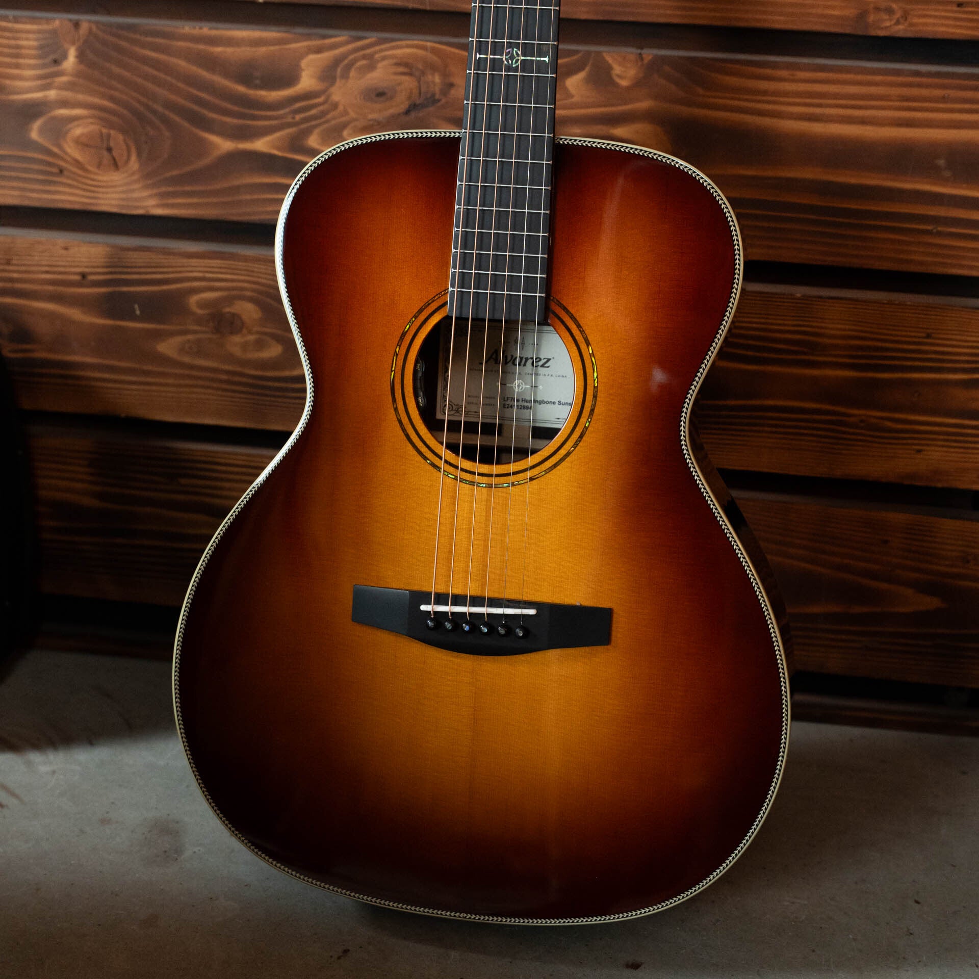 Alvarez Laureate Series LF70e Herringbone Sitka/Rosewood Sunset OM Guitar w/LR Baggs Hifi Pickup #2894