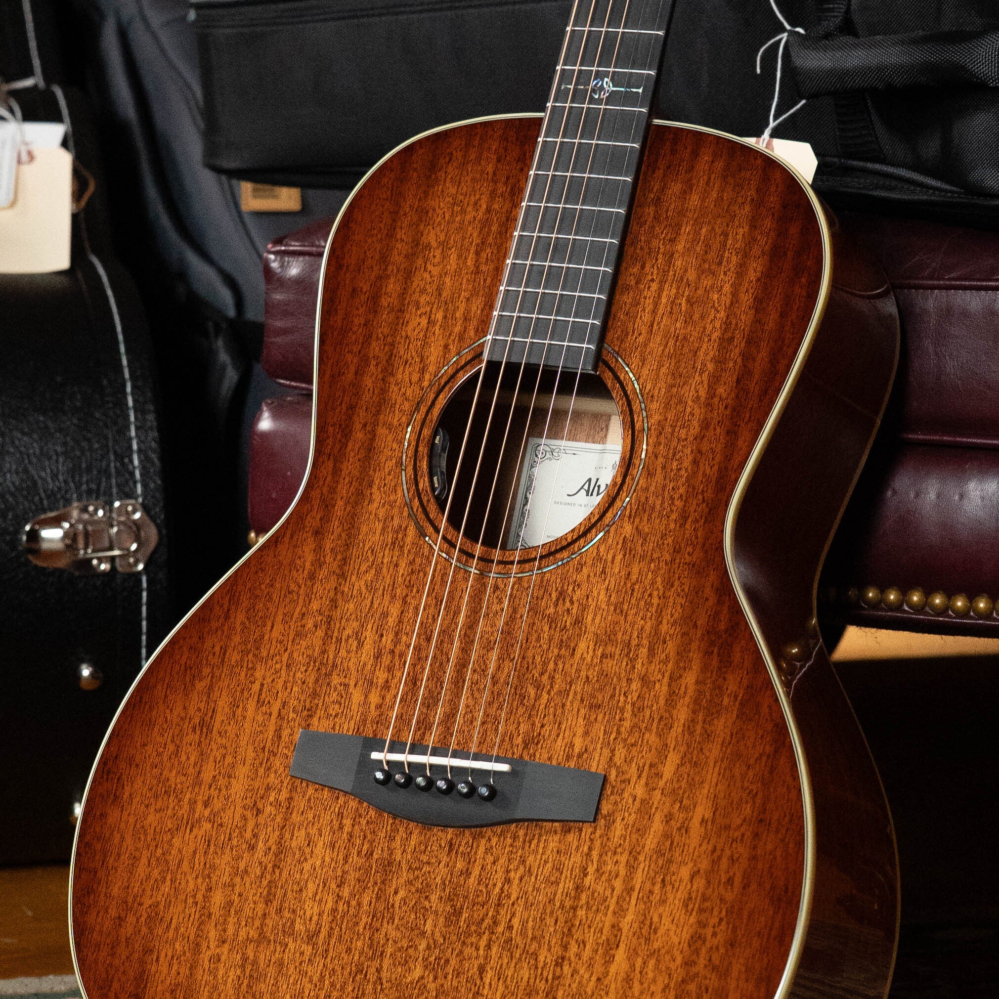 Alvarez Laureate Series LT66e Daybreak All Mahogany OOO Guitar w/LR Baggs Hifi Pickup #2011