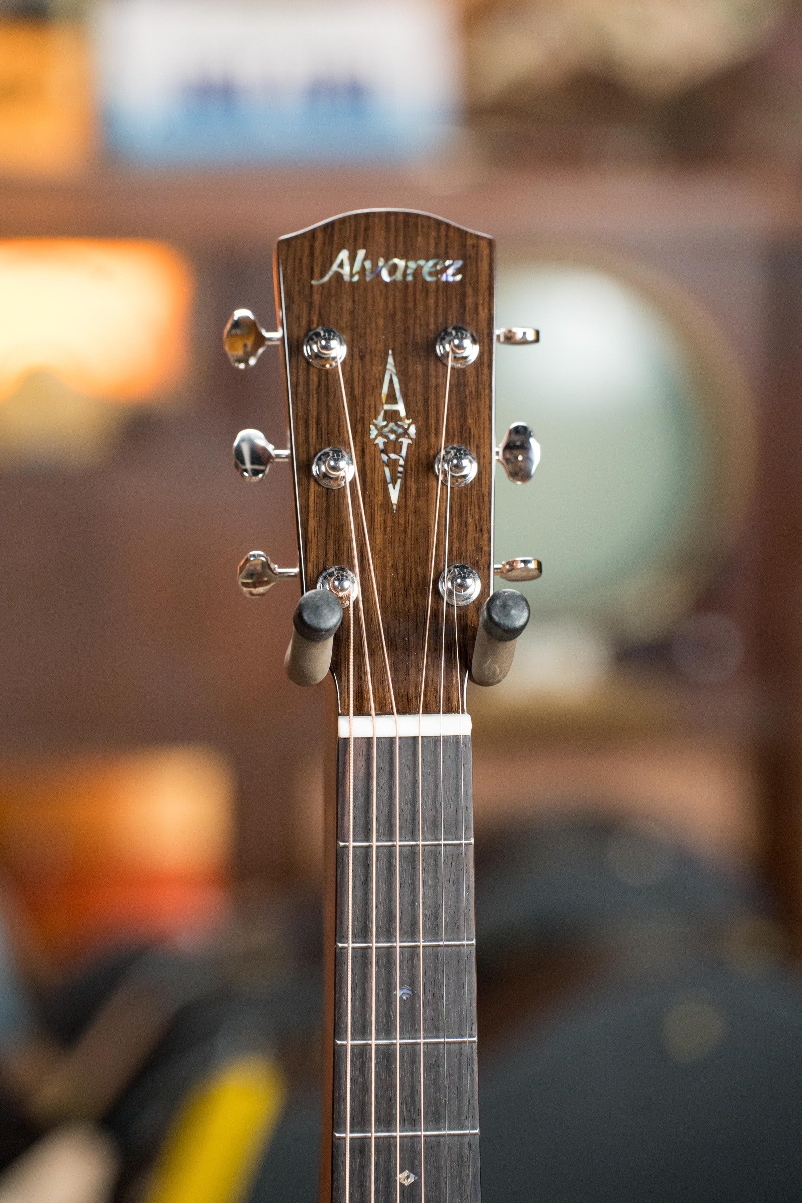 Alvarez Masterworks Limited Edition 60th Anniversary MF70 Diamond Black Top OM Acoustic Guitar #2538