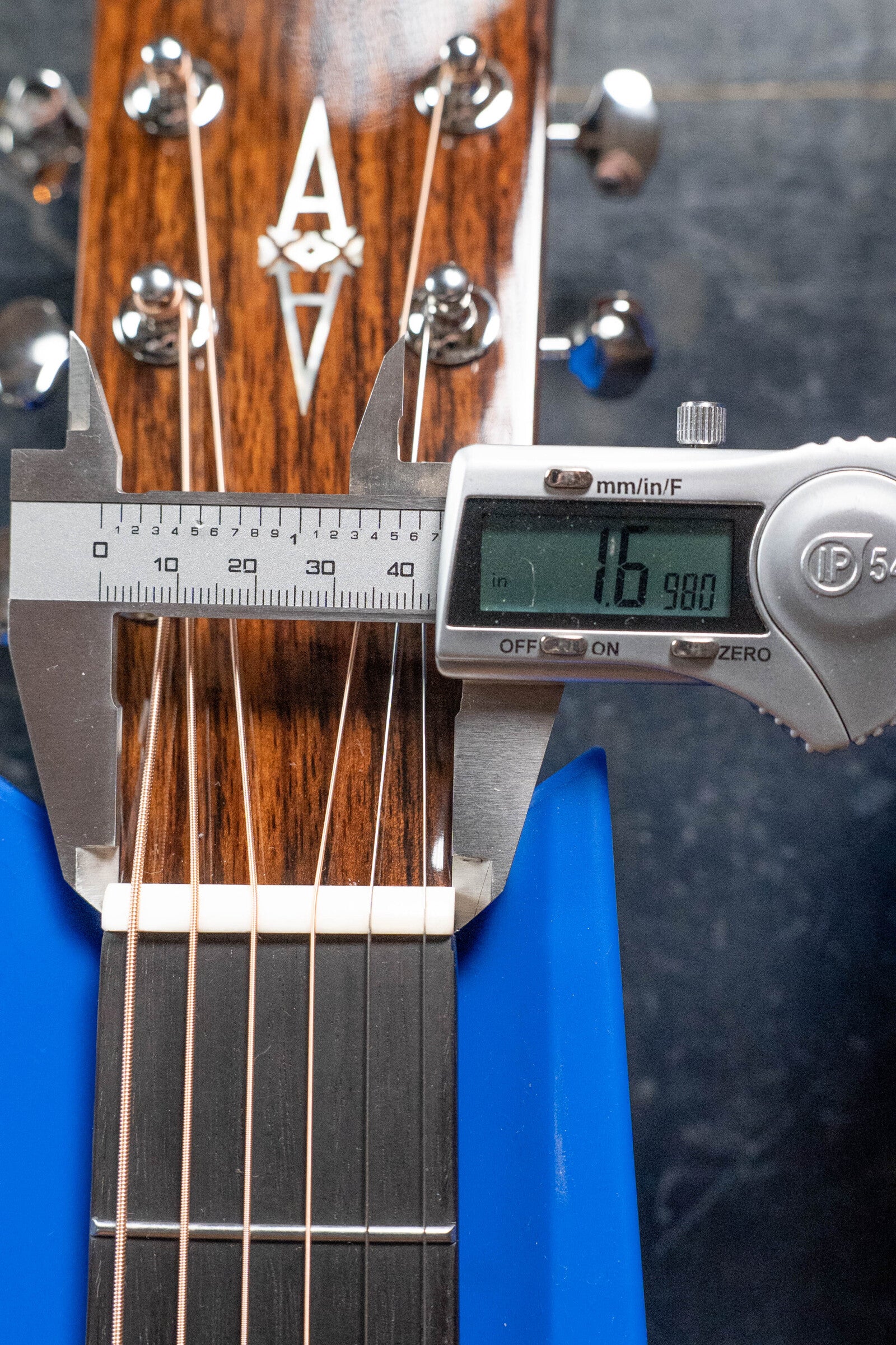 Alvarez Masterworks Series MD60 Herringbone Sitka/African Mahogany Dreadnought Acoustic Guitar #2284