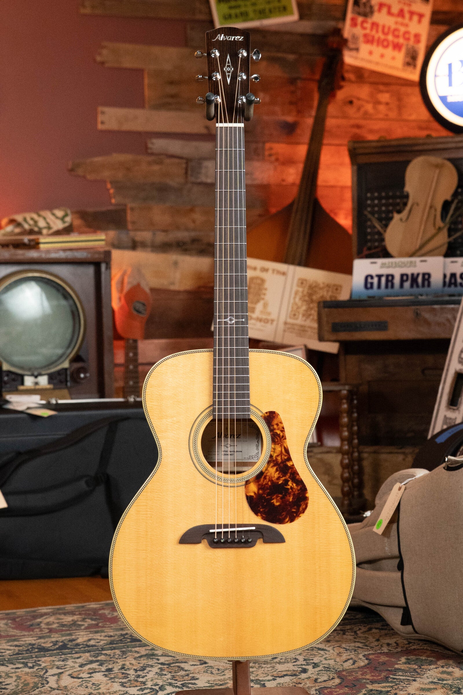 Alvarez Masterworks Series MF60 Herringbone Sitka/African Mahogany Orchestra Model Acoustic Guitar #2407