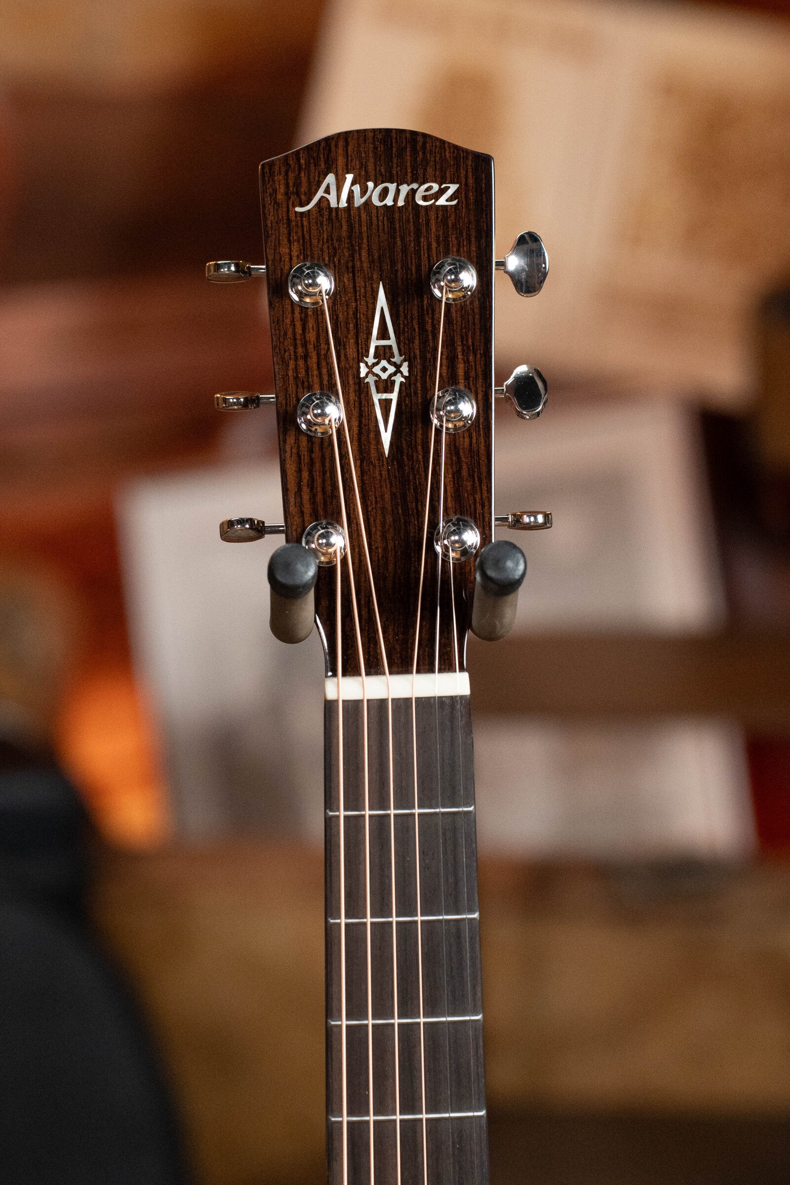 Alvarez Masterworks Series MF60 Herringbone Sitka/African Mahogany Orchestra Model Acoustic Guitar #2407
